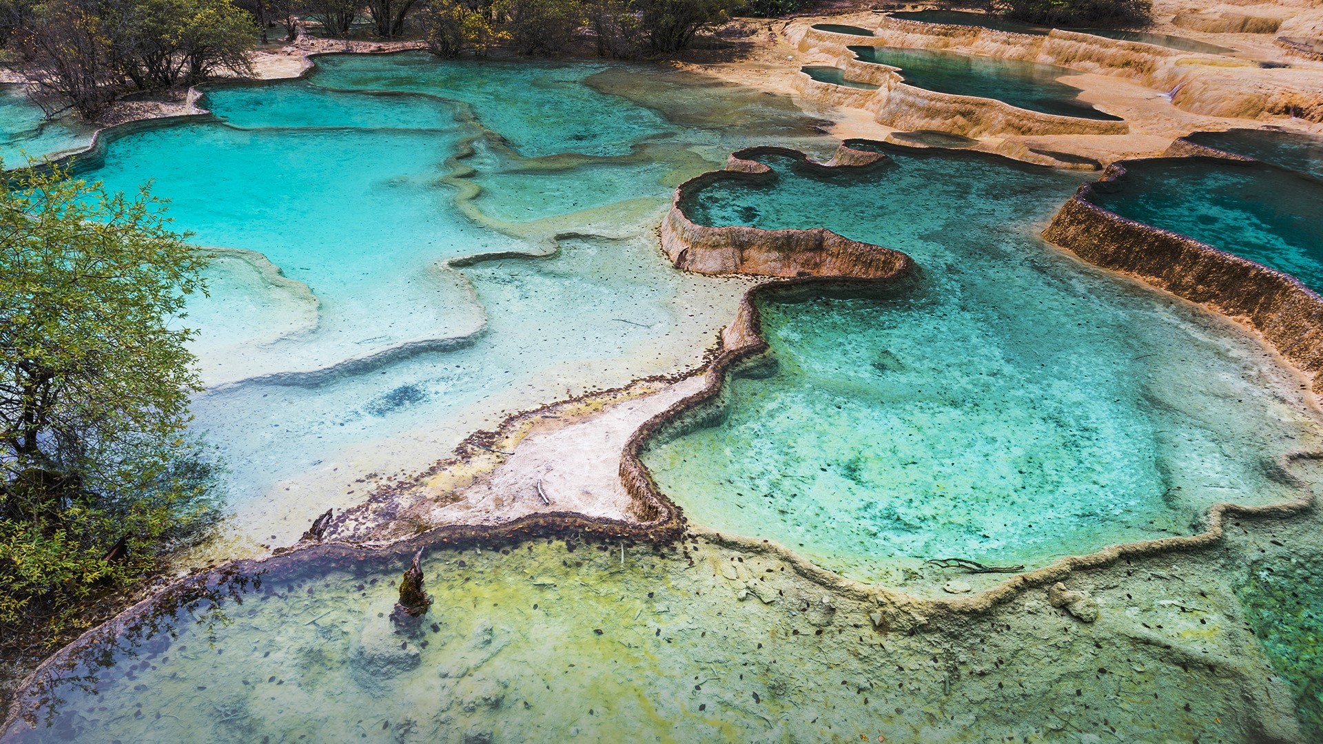Huanglong National Park, Sichuan, China HD Wallpaper