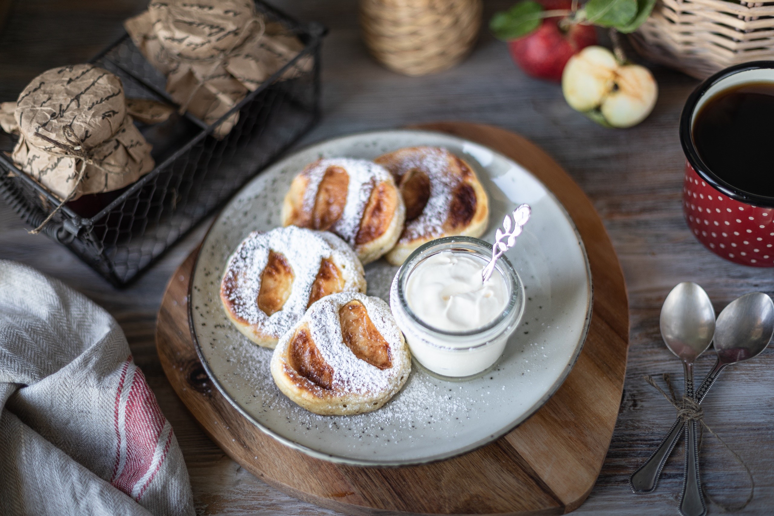 Apple pancakes with powdered sugar and sour cream HD Wallpaper