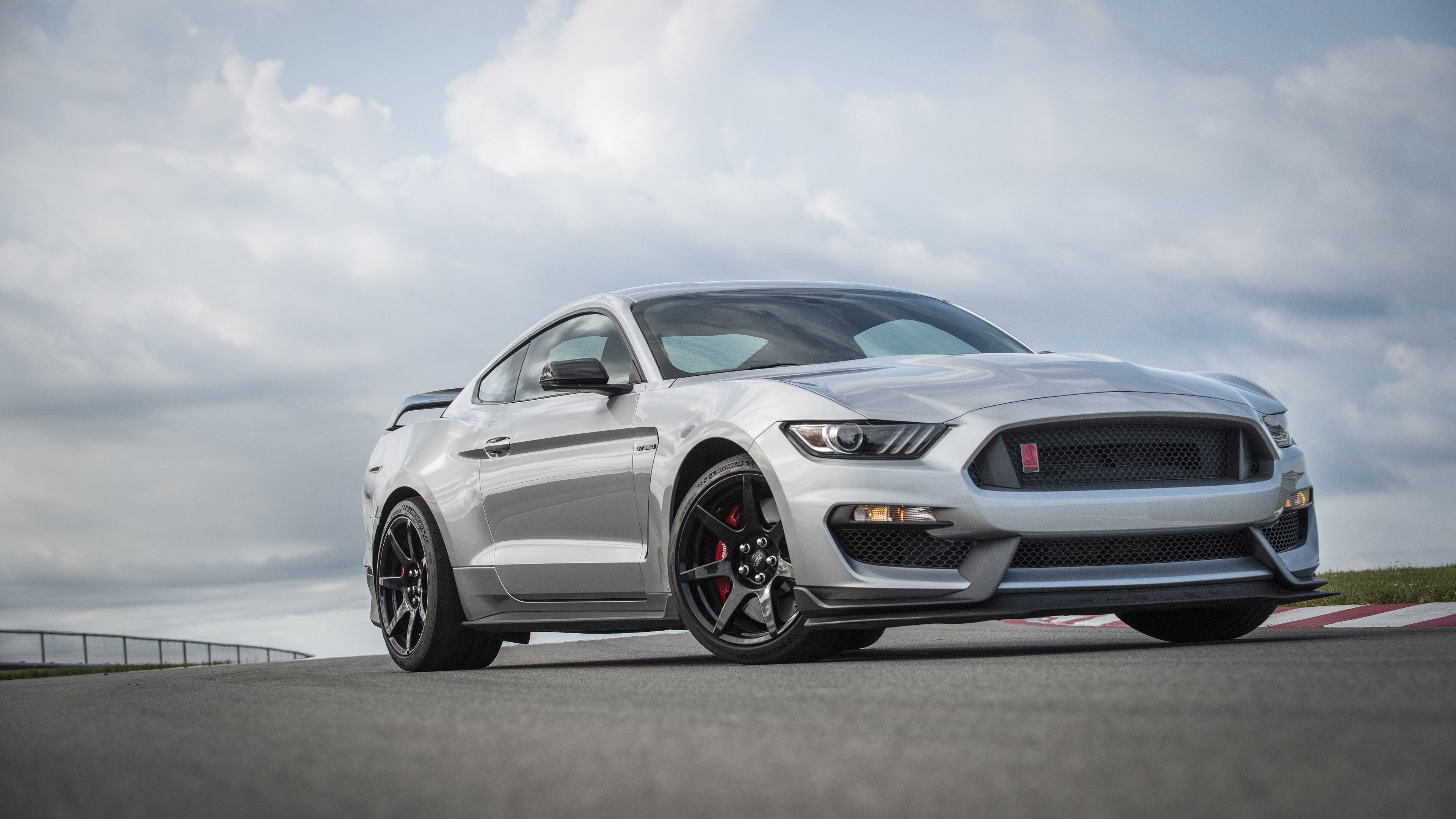 4K Ford Mustang Shelby GT350 car HD Wallpaper