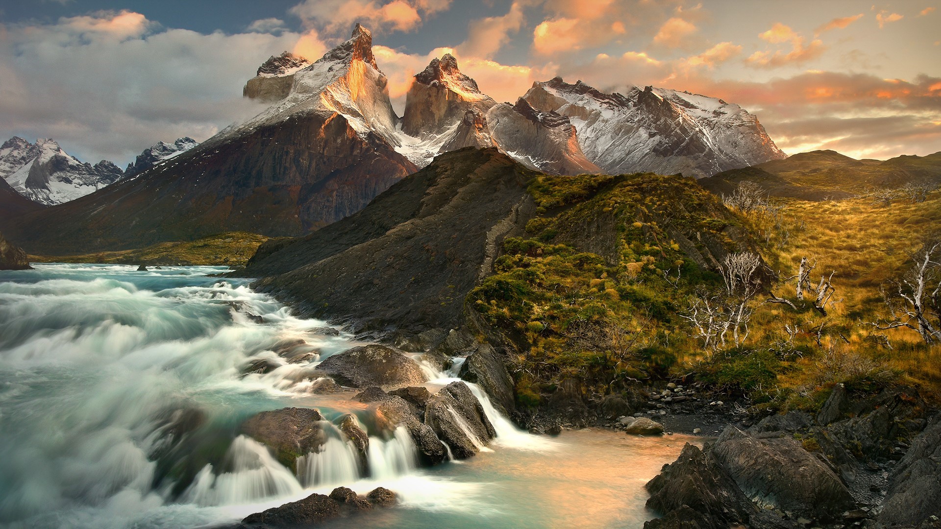 Torres del Paine National Park, Chile HD Wallpaper