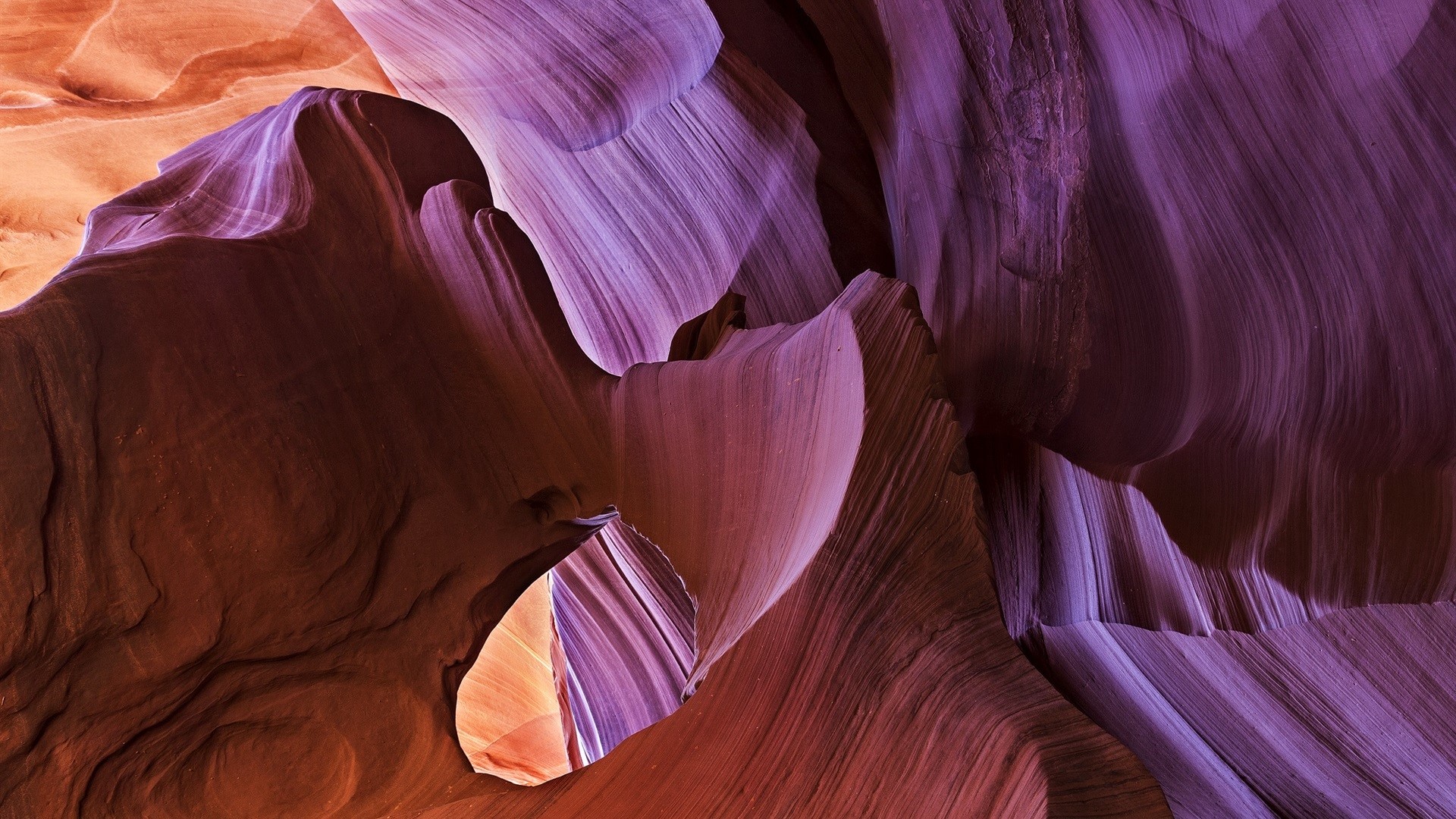 Antelope Canyon rock formations with colorful light HD Wallpaper