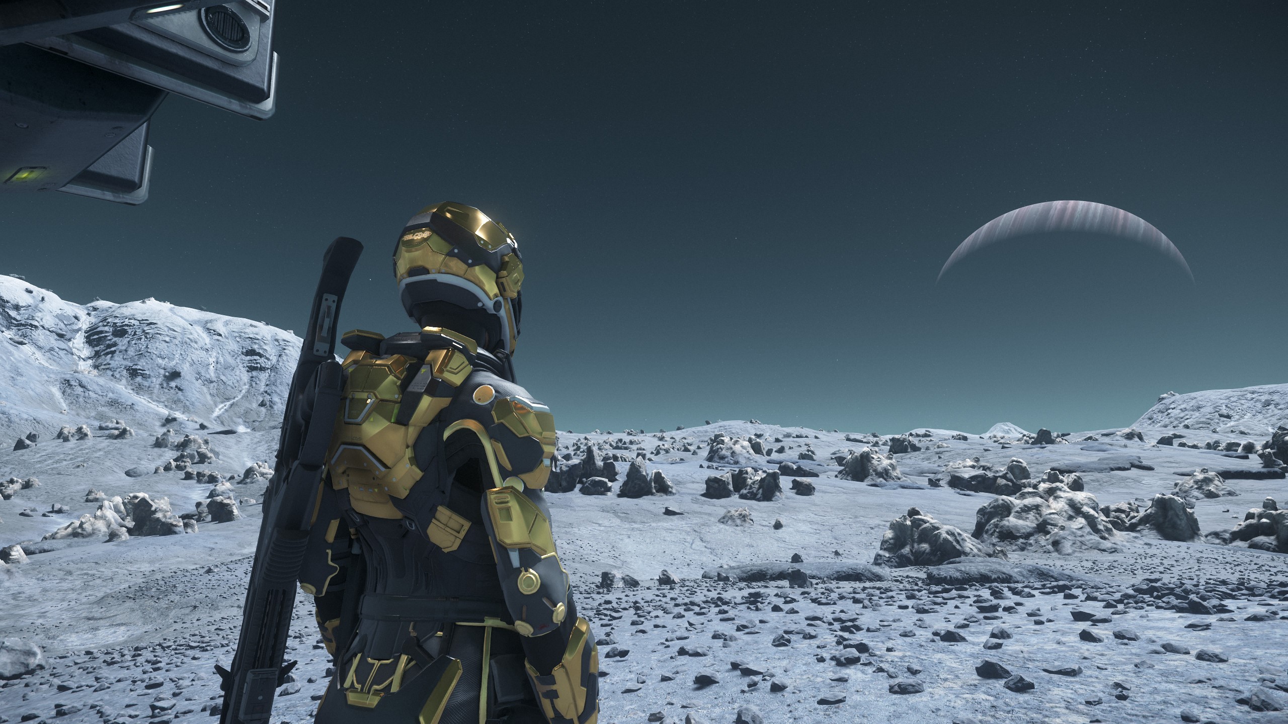 Star Citizen: Crusader character on alien planet HD Wallpaper