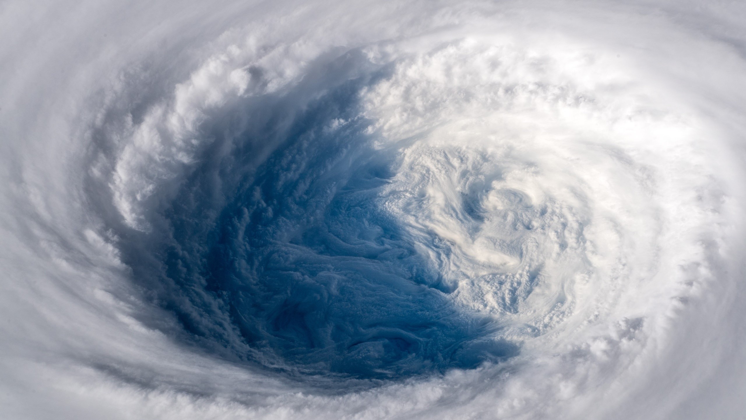 Satellite view of a hurricane eye HD Wallpaper