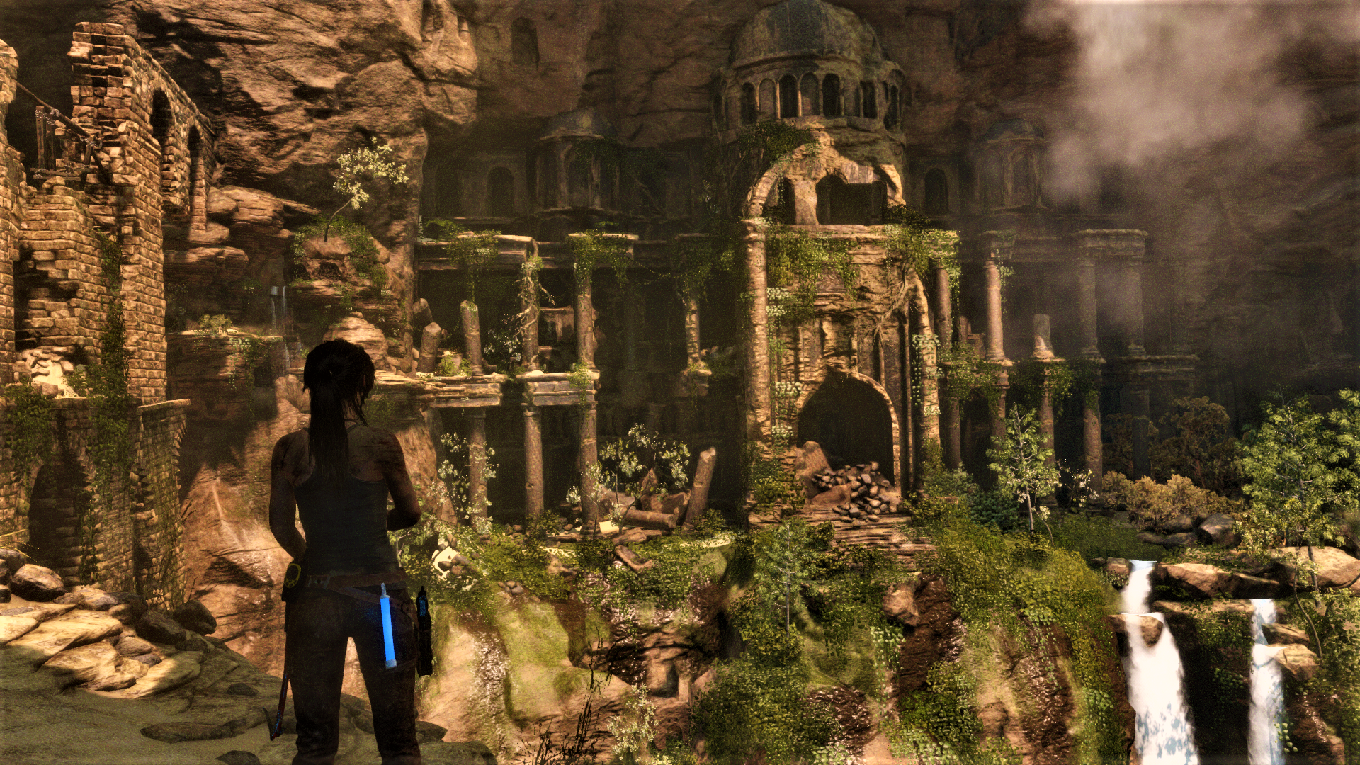 Lara Croft from Tomb Raider in ancient ruins HD Wallpaper