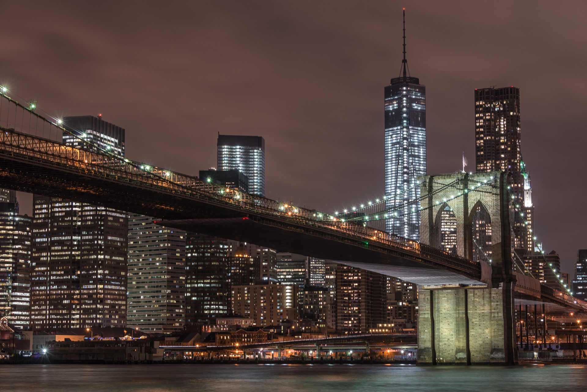 Brooklyn Bridge and New York City Skyline at Night HD Wallpaper