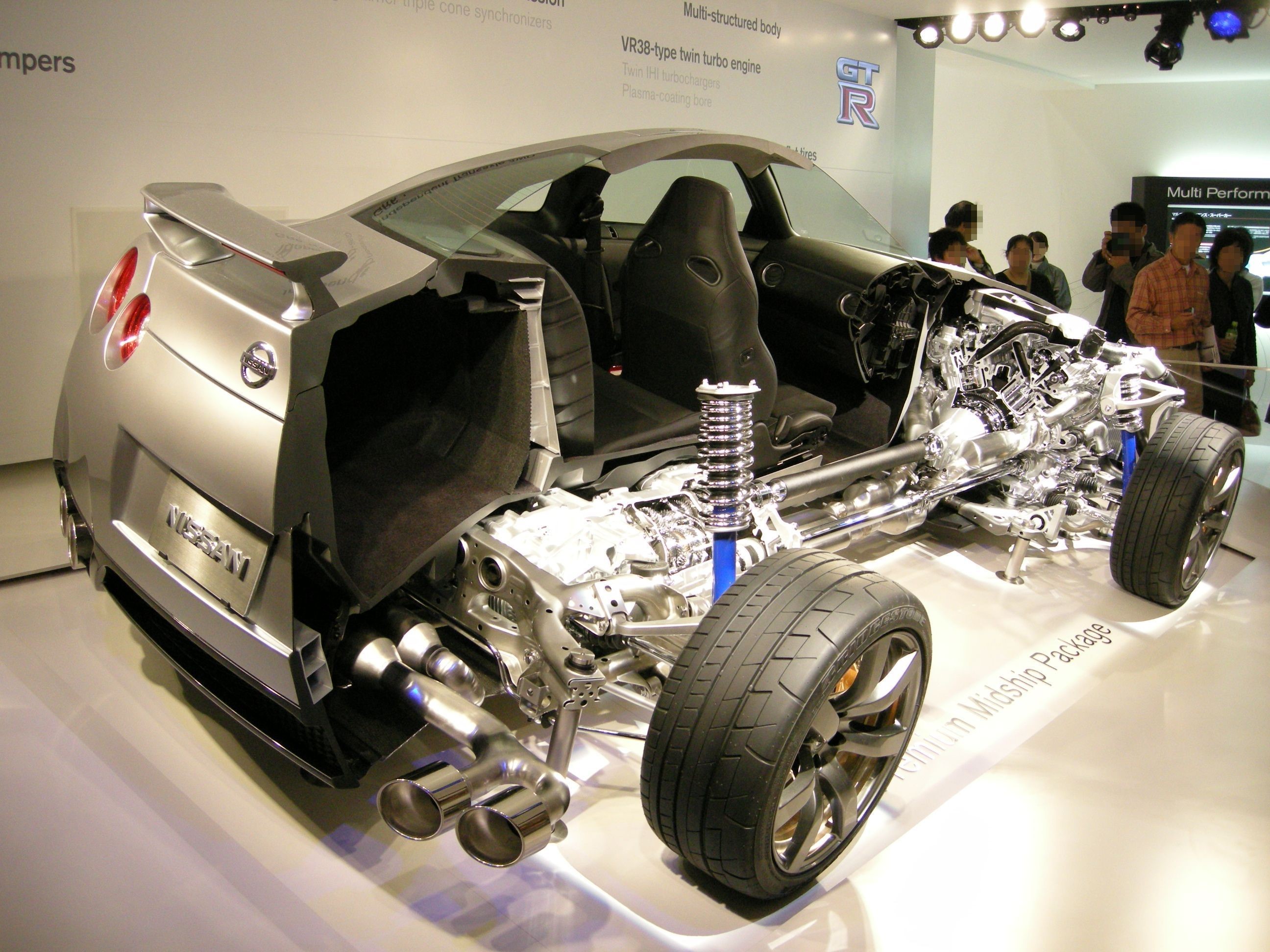 Nissan GTR cutaway car chassis HD Wallpaper