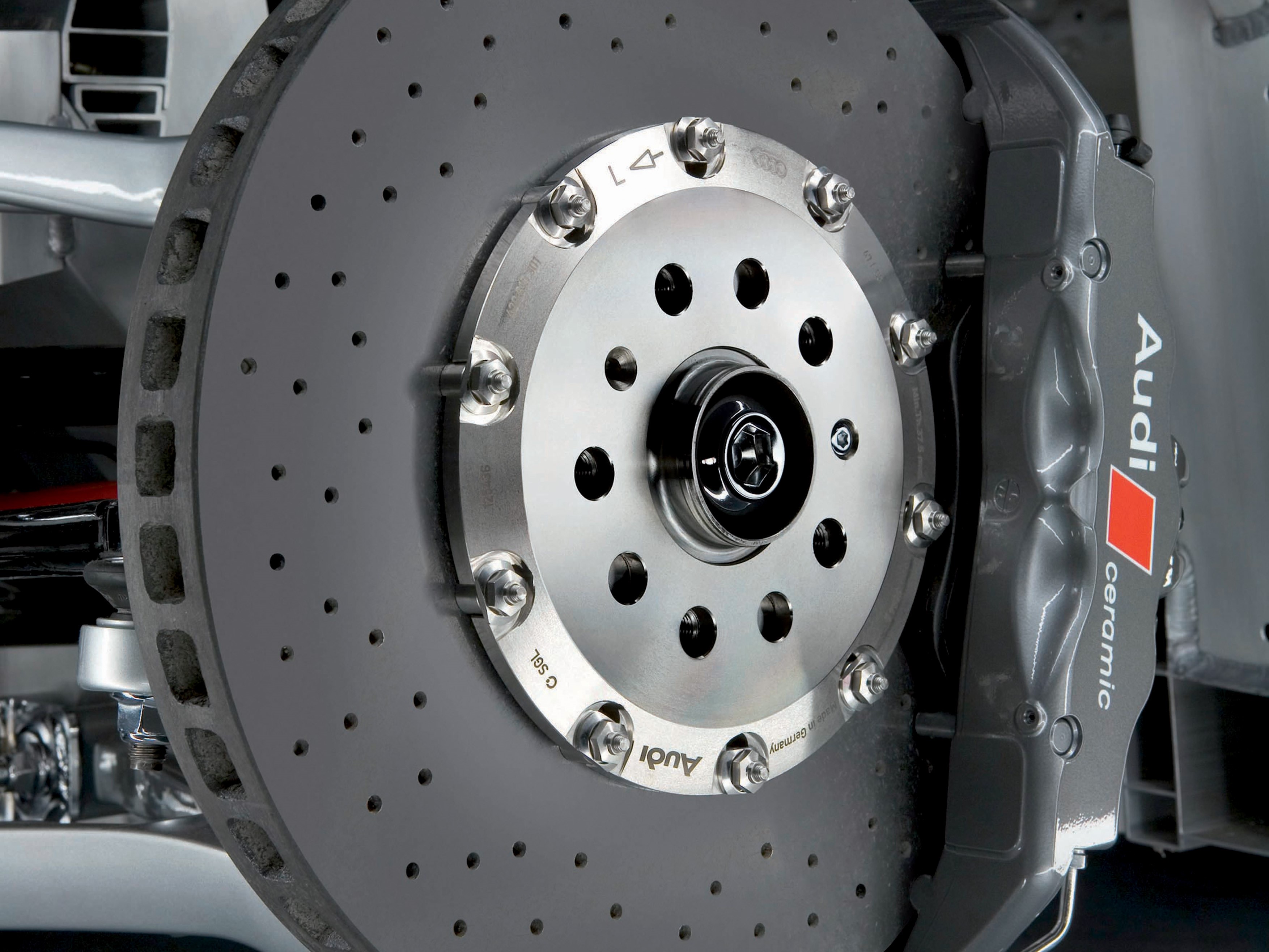Audi Ceramic Brake Disc and Caliper HD Wallpaper