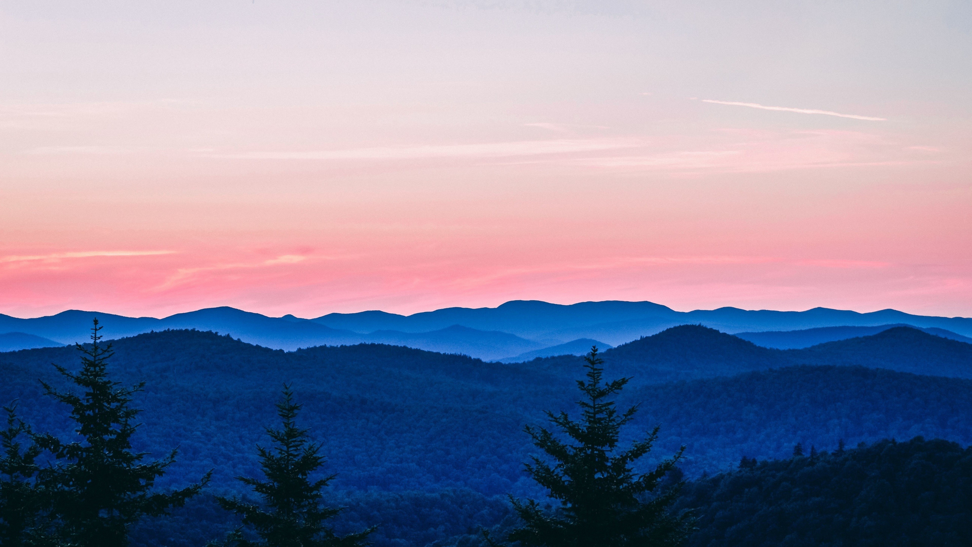 4K Landscape of Blue Mountains at Sunset HD Wallpaper
