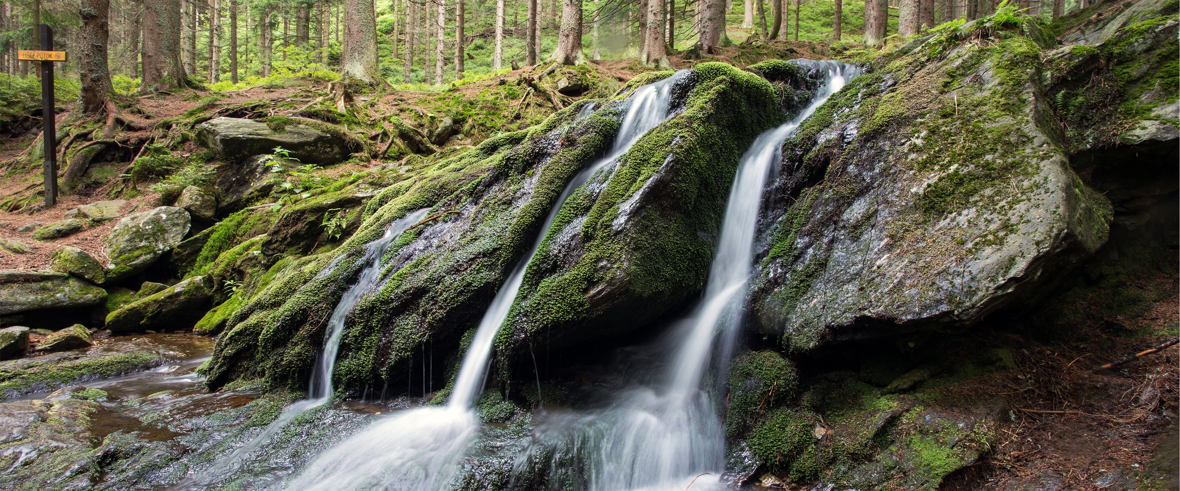 Waterfall in Czech Republic with Mossy Rocks HD Wallpaper