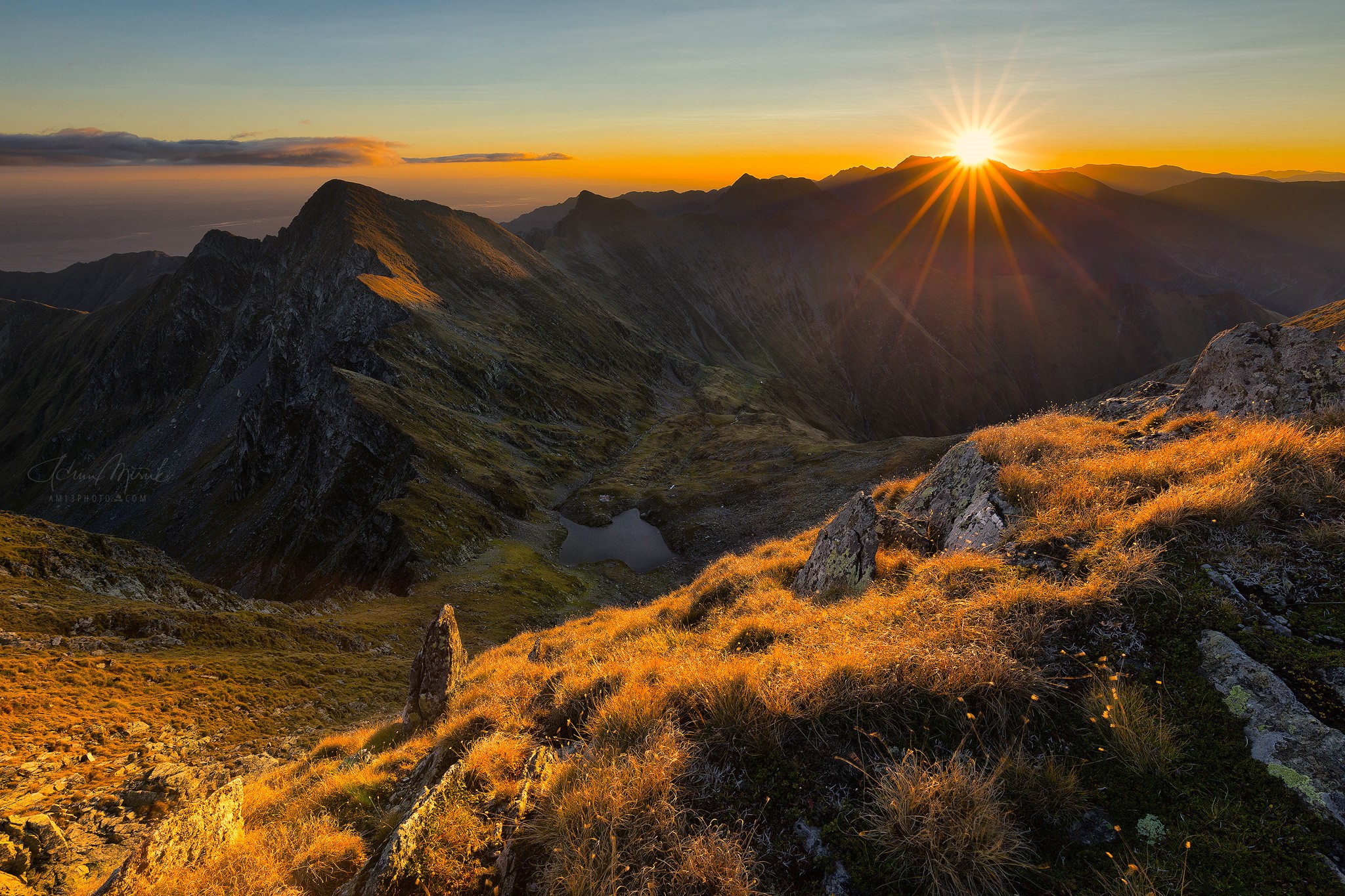 Sunrise over Romanian mountains with sun rays HD Wallpaper