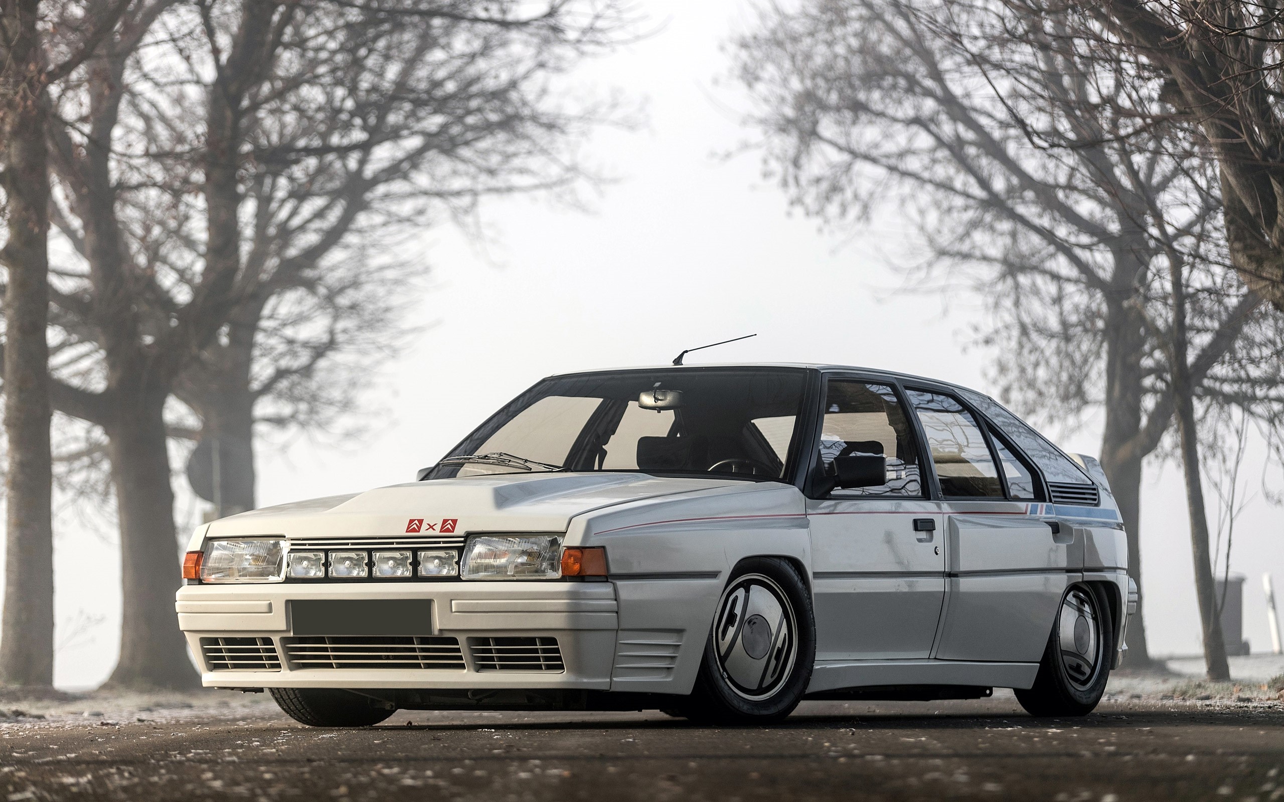 White Citroën BX 4TC Rally Car on a Road HD Wallpaper