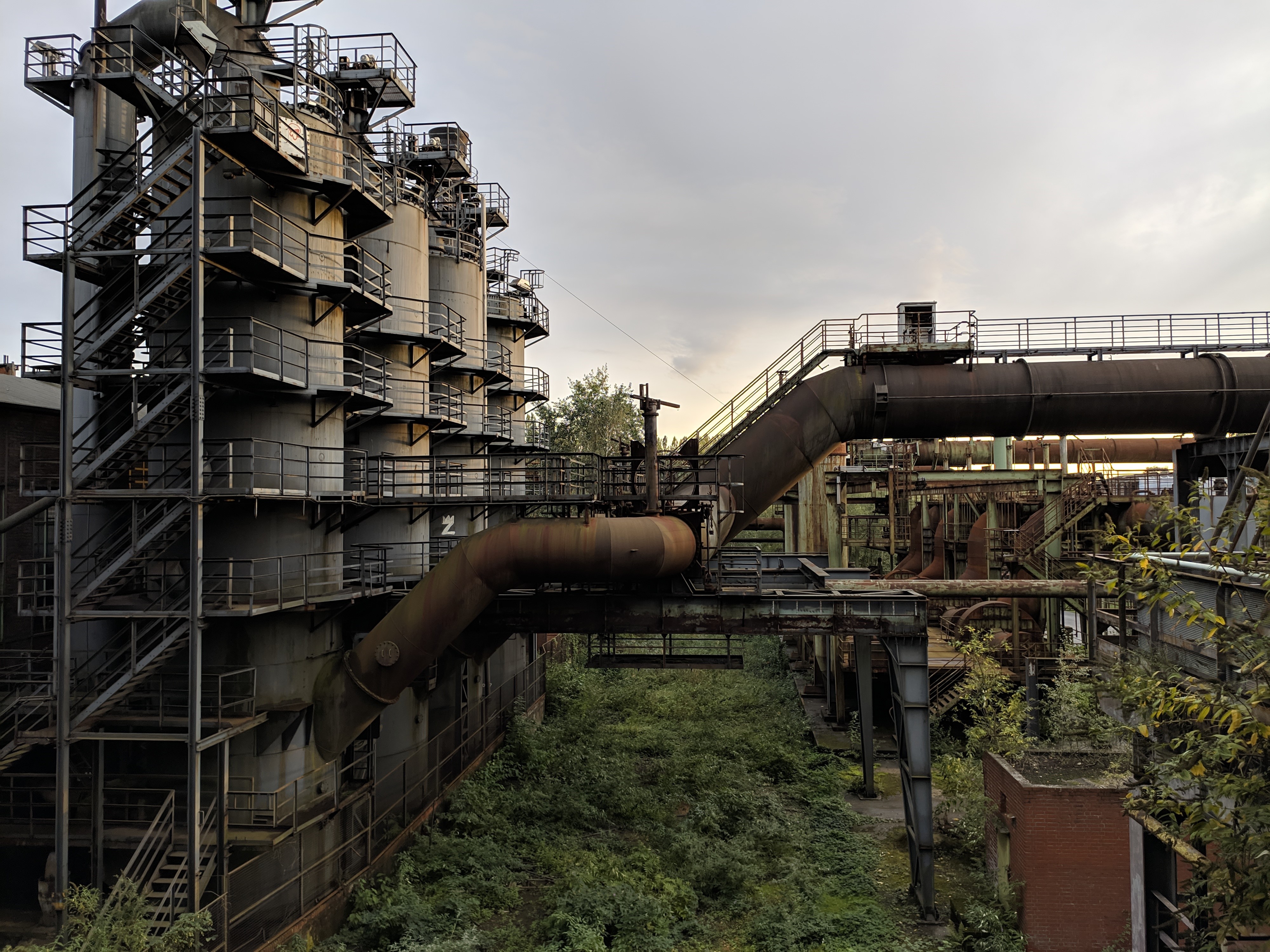 Abandoned industrial plant in Germany HD Wallpaper