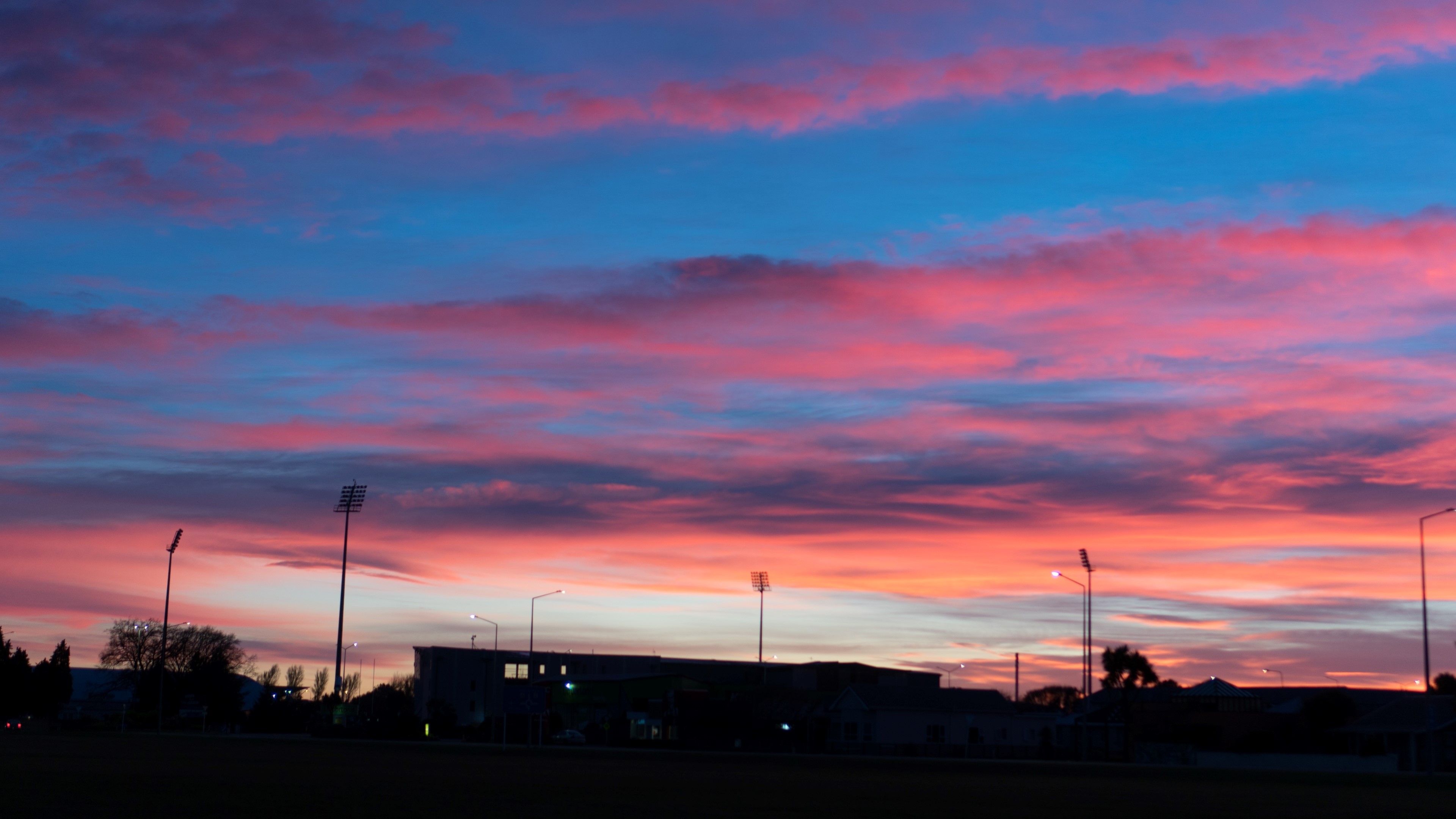 Sunset over Invercargill, New Zealand HD Wallpaper