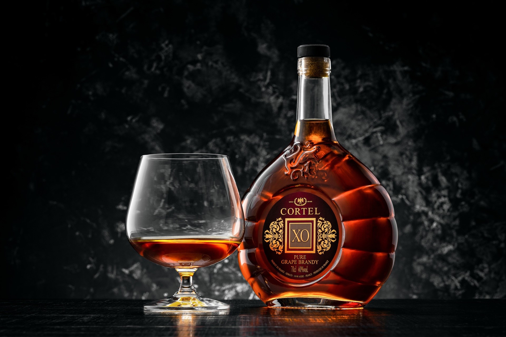 Cortel XO Pure Grape Brandy bottle and glass HD Wallpaper