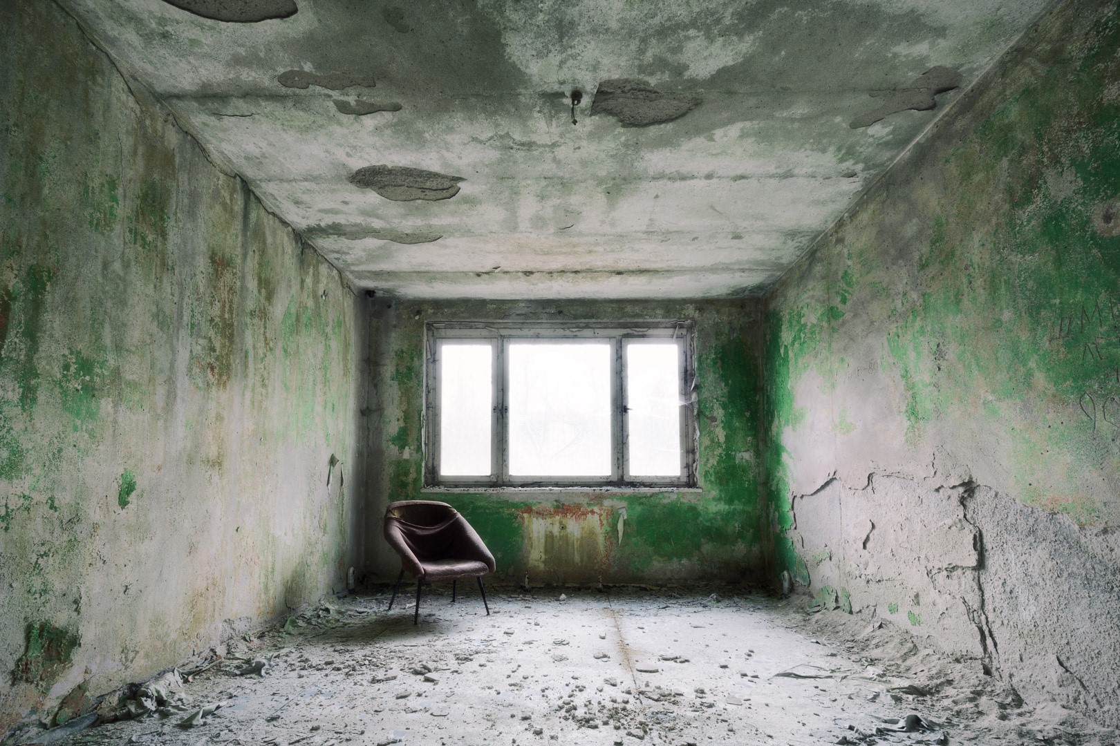 Abandoned room with armchair and window HD Wallpaper