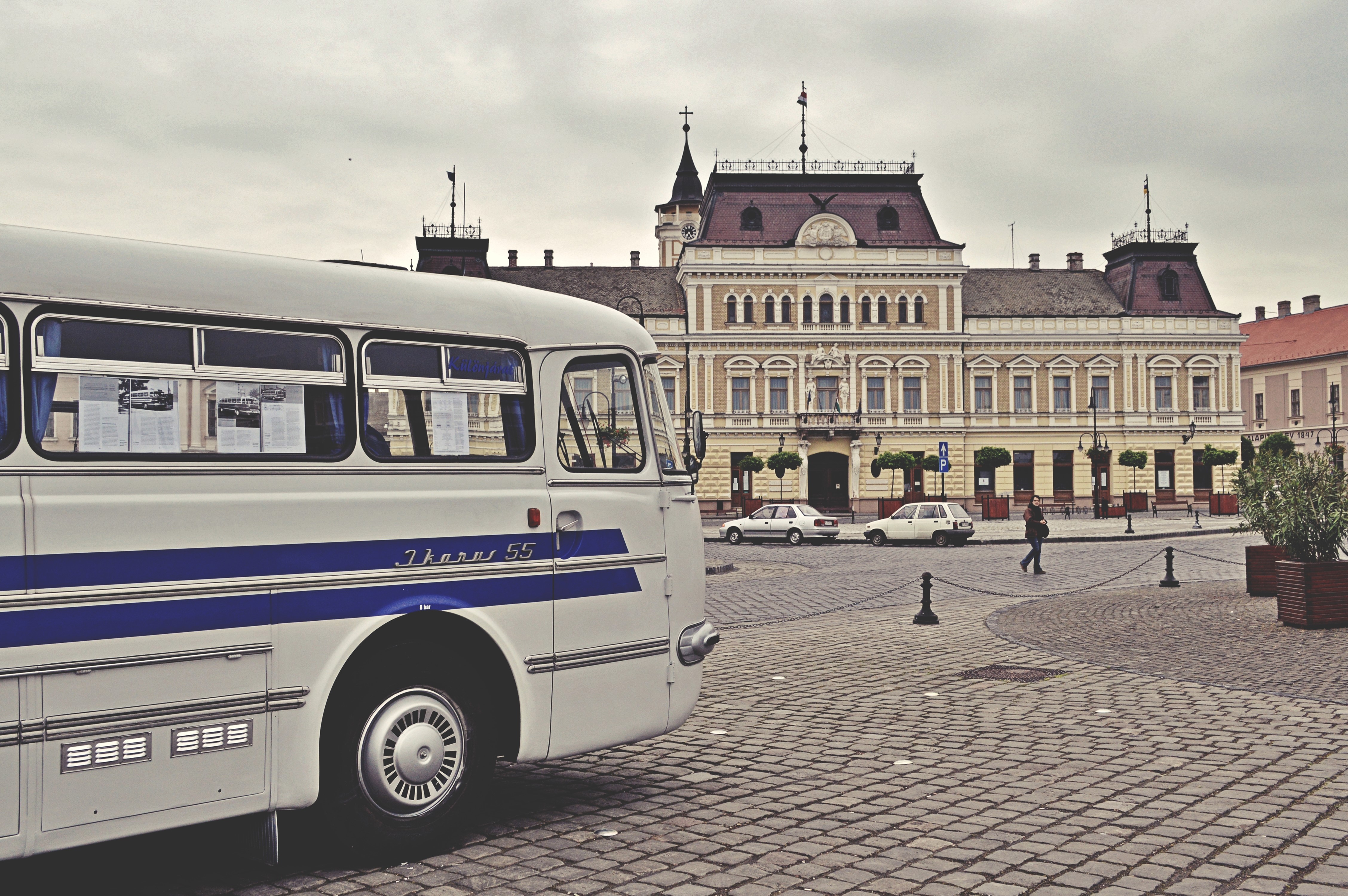 Ikarus 55 bus in Baja, Hungary HD Wallpaper