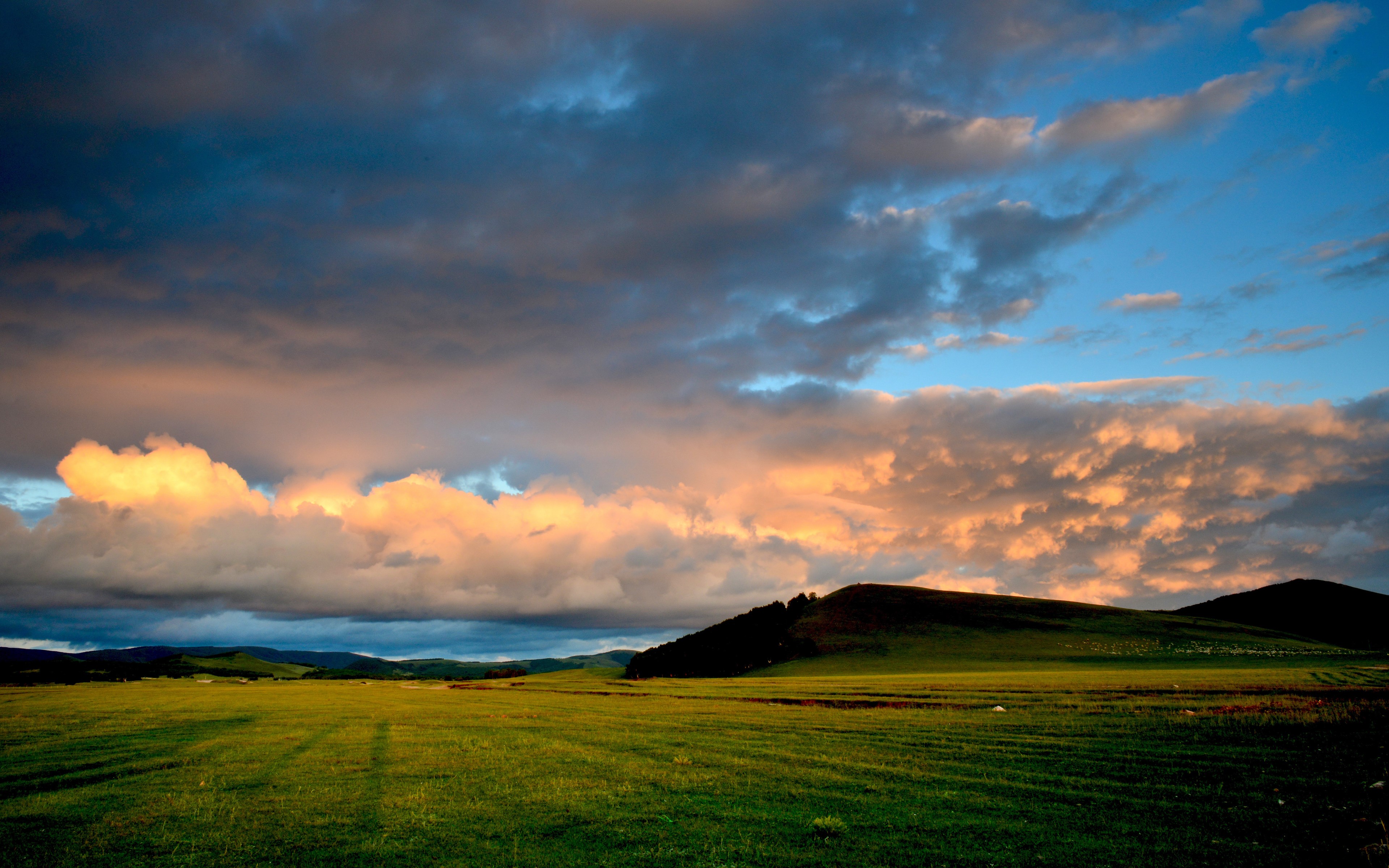 4K Nature Landscape with Clouds and Sky HD Wallpaper