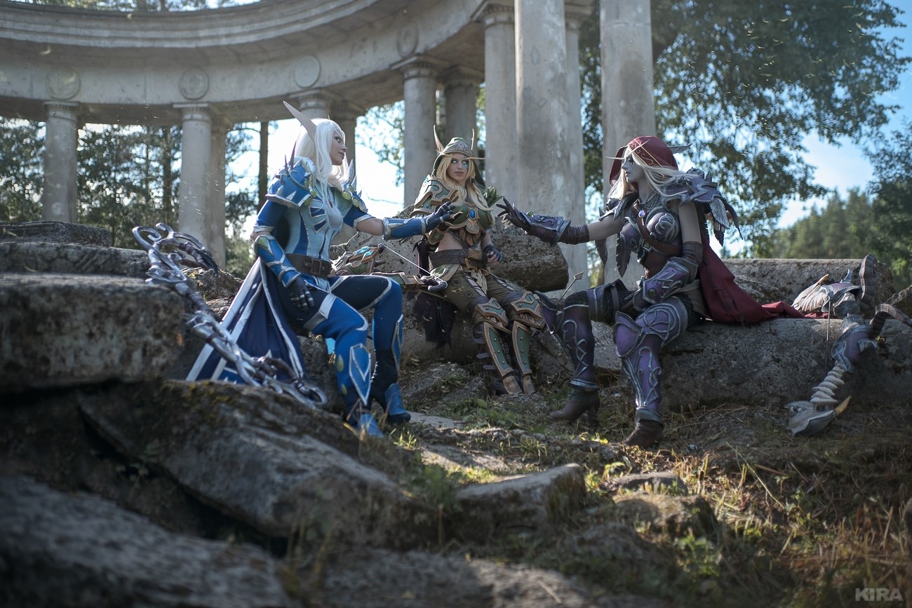 Women cosplaying as Windrunner sisters from World of Warcraft HD Wallpaper