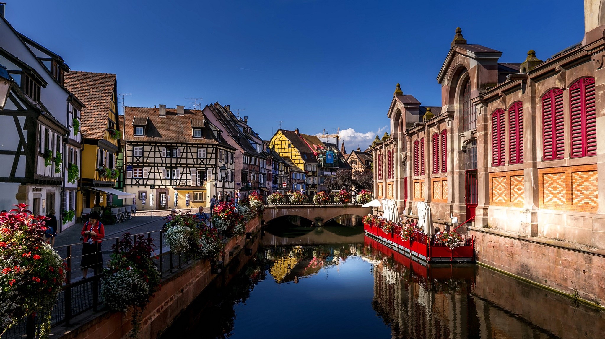 Canal in a French town with reflections HD Wallpaper