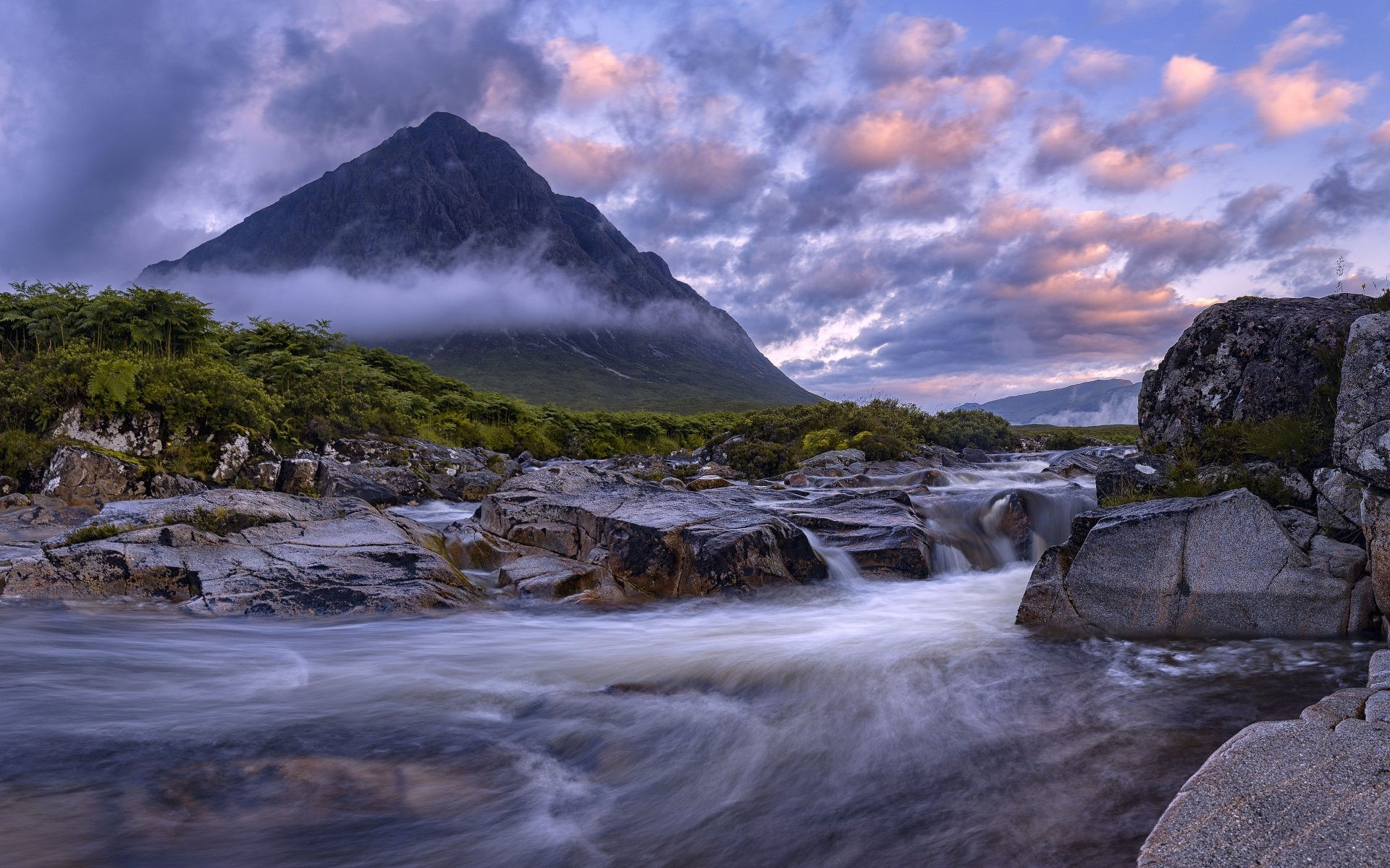 Buachaille Etive Mòr mountain and river in Scotland HD Wallpaper