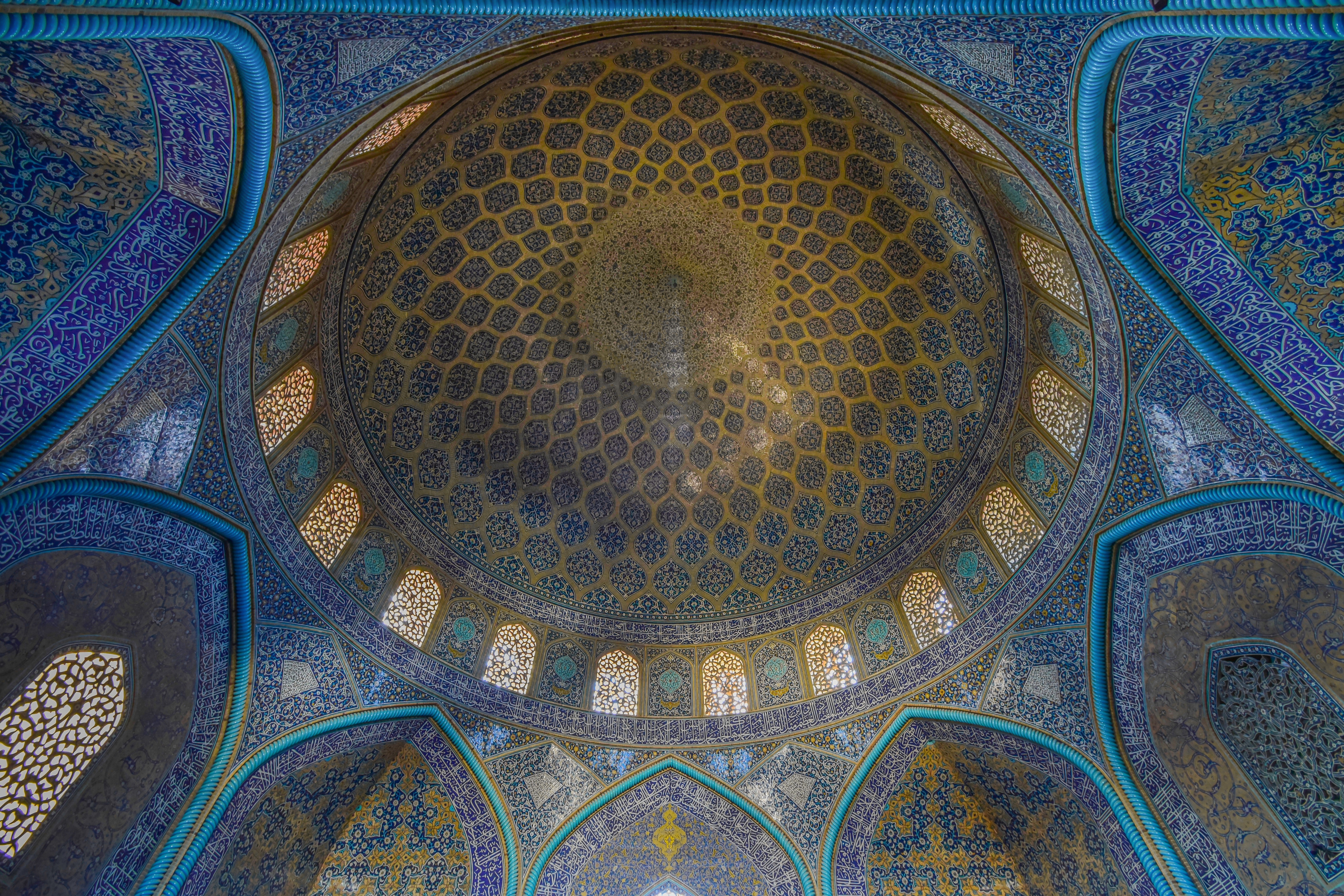 4K Intricate Dome Architecture in Iran HD Wallpaper