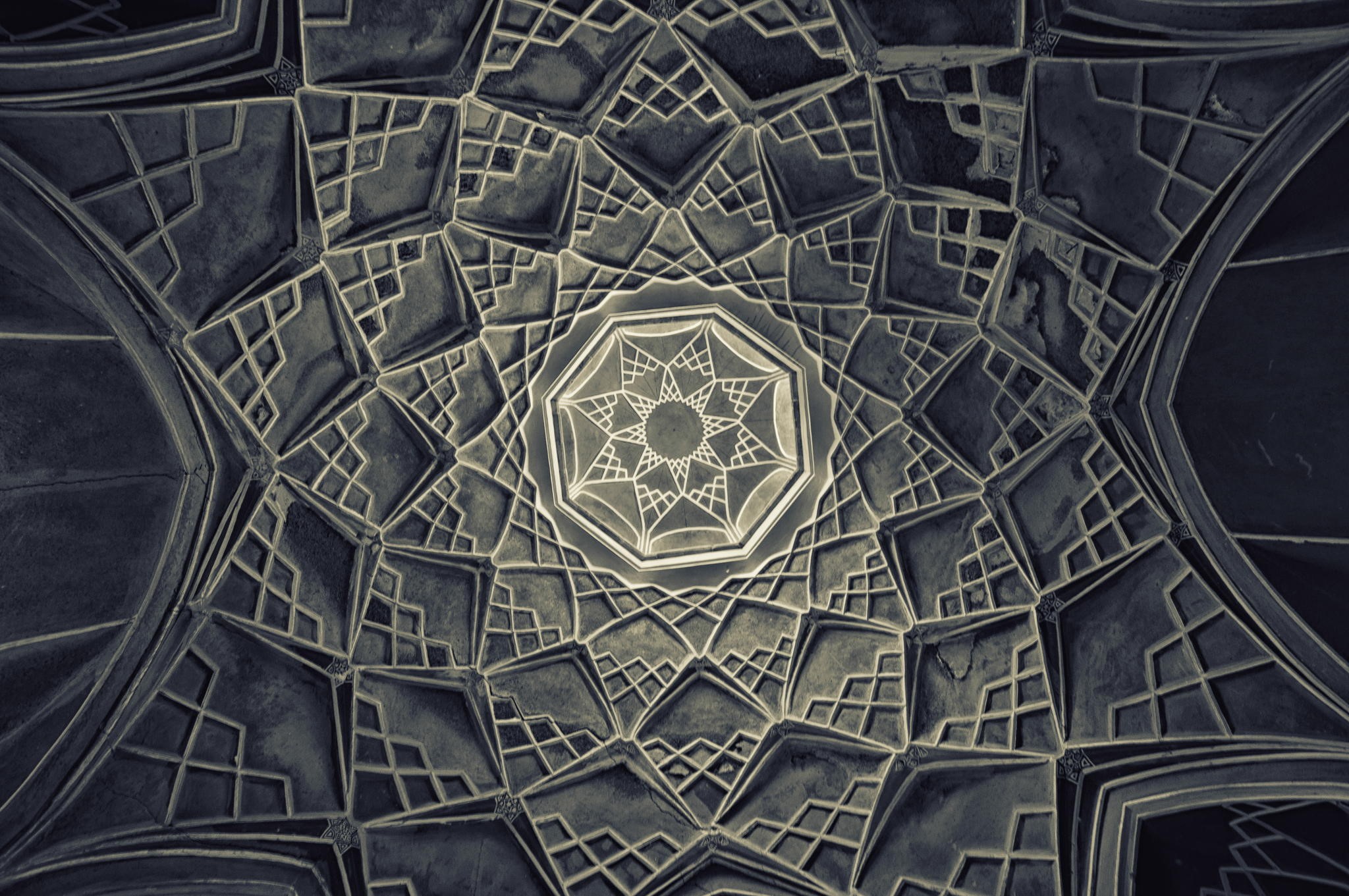 Intricate geometric dome ceiling in Iran HD Wallpaper