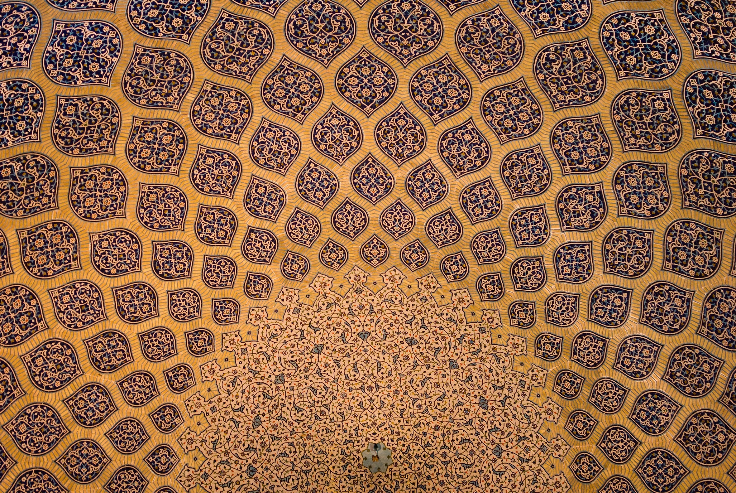 Intricate Islamic geometric tile pattern from Iran HD Wallpaper