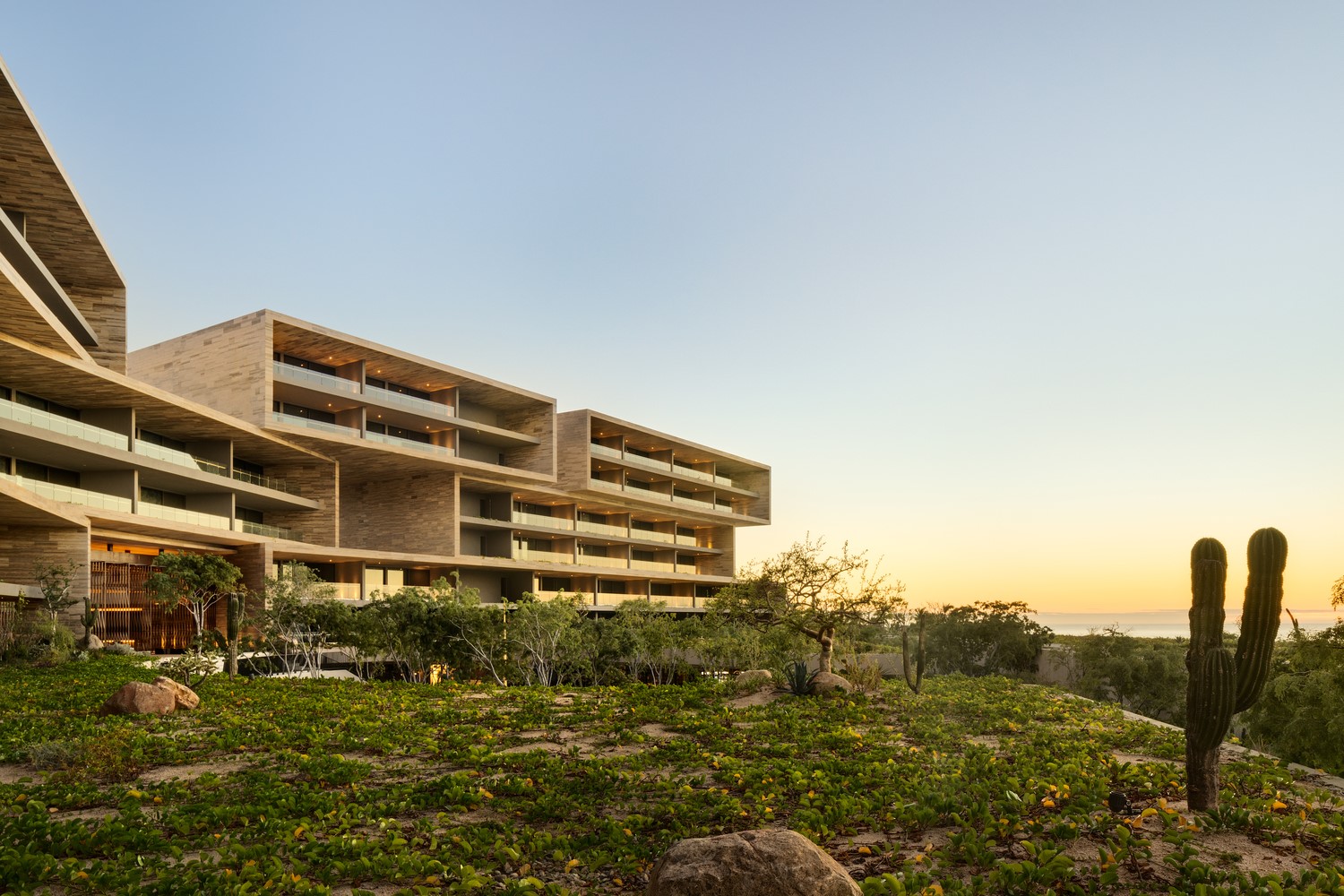 Modern architecture in Mexico with desert landscape HD Wallpaper