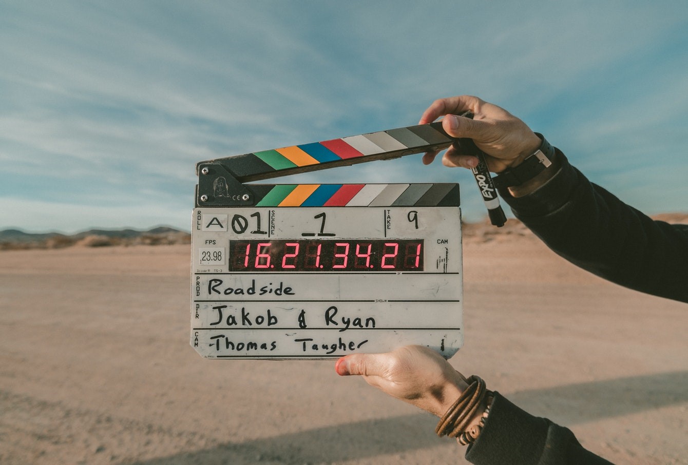 Movie clapperboard with desert background HD Wallpaper