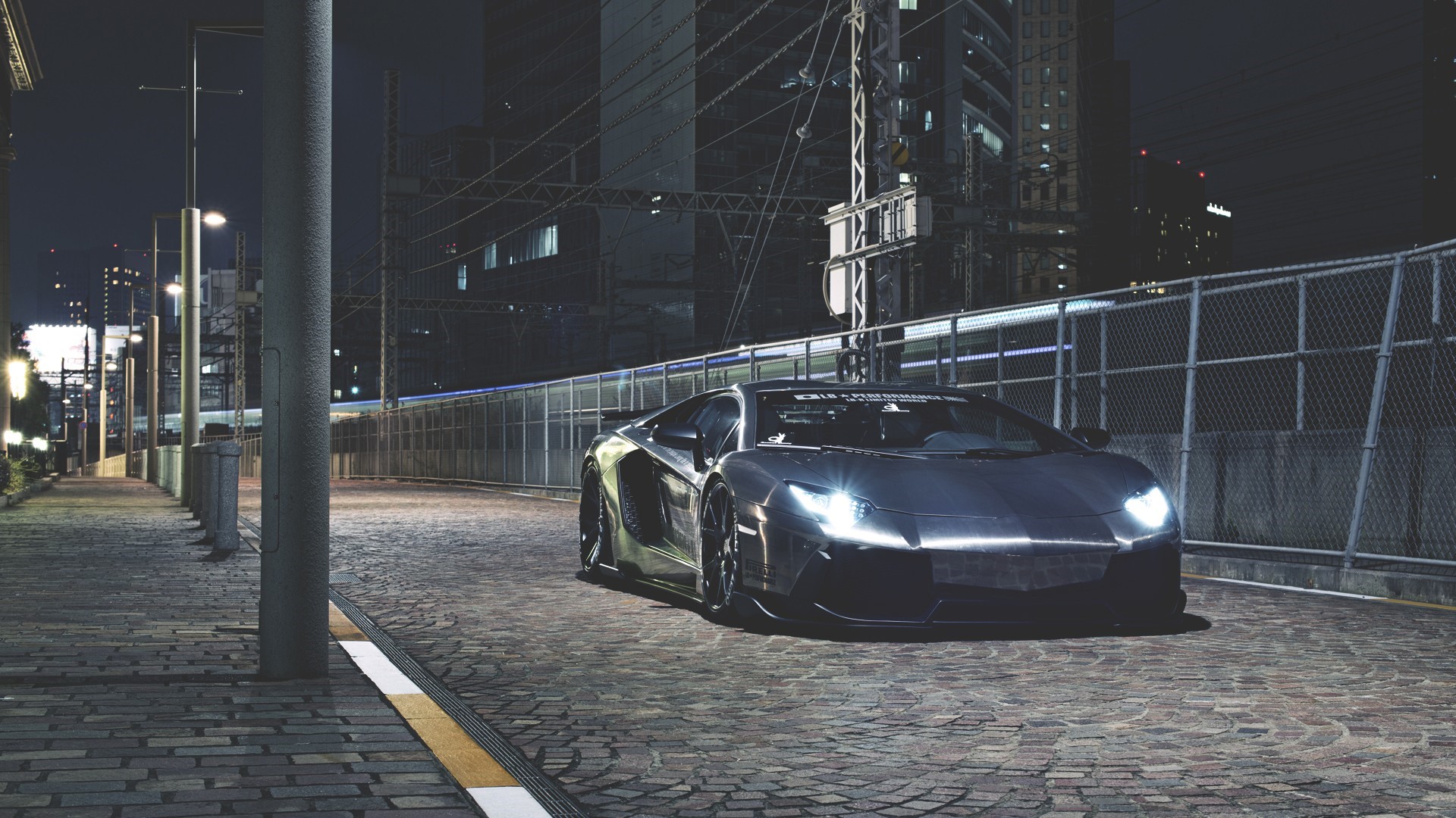 Dark night street with a Lamborghini Aventador HD Wallpaper