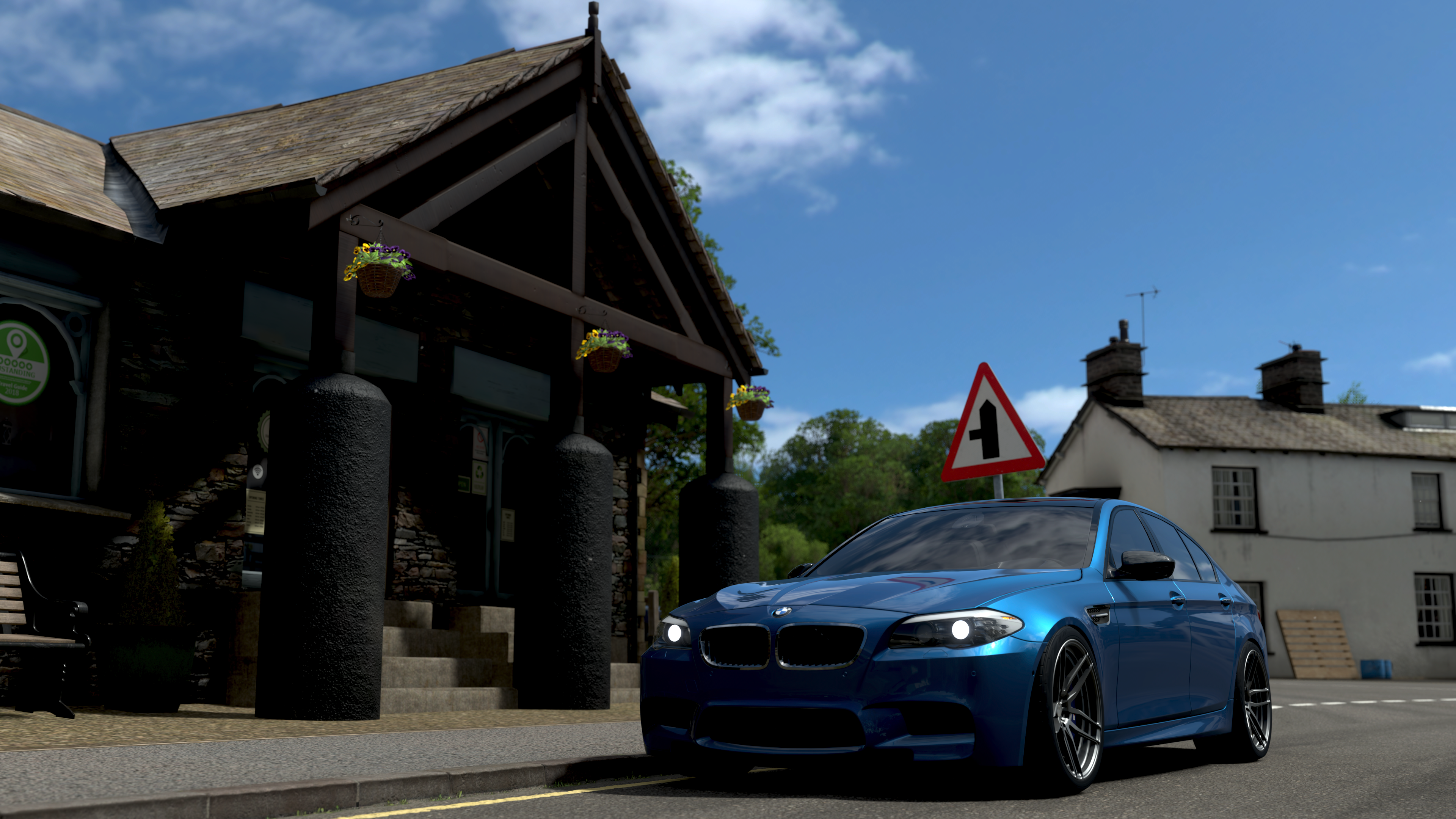 Blue BMW M5 in Forza Horizon 4 HD Wallpaper
