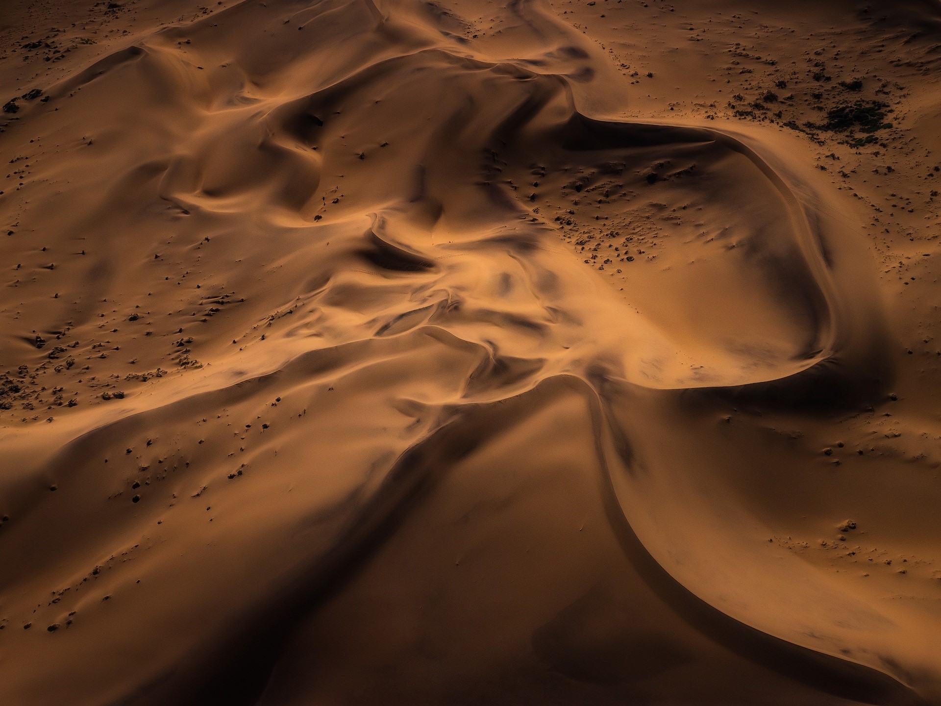 Aerial view of desert sand dunes HD Wallpaper