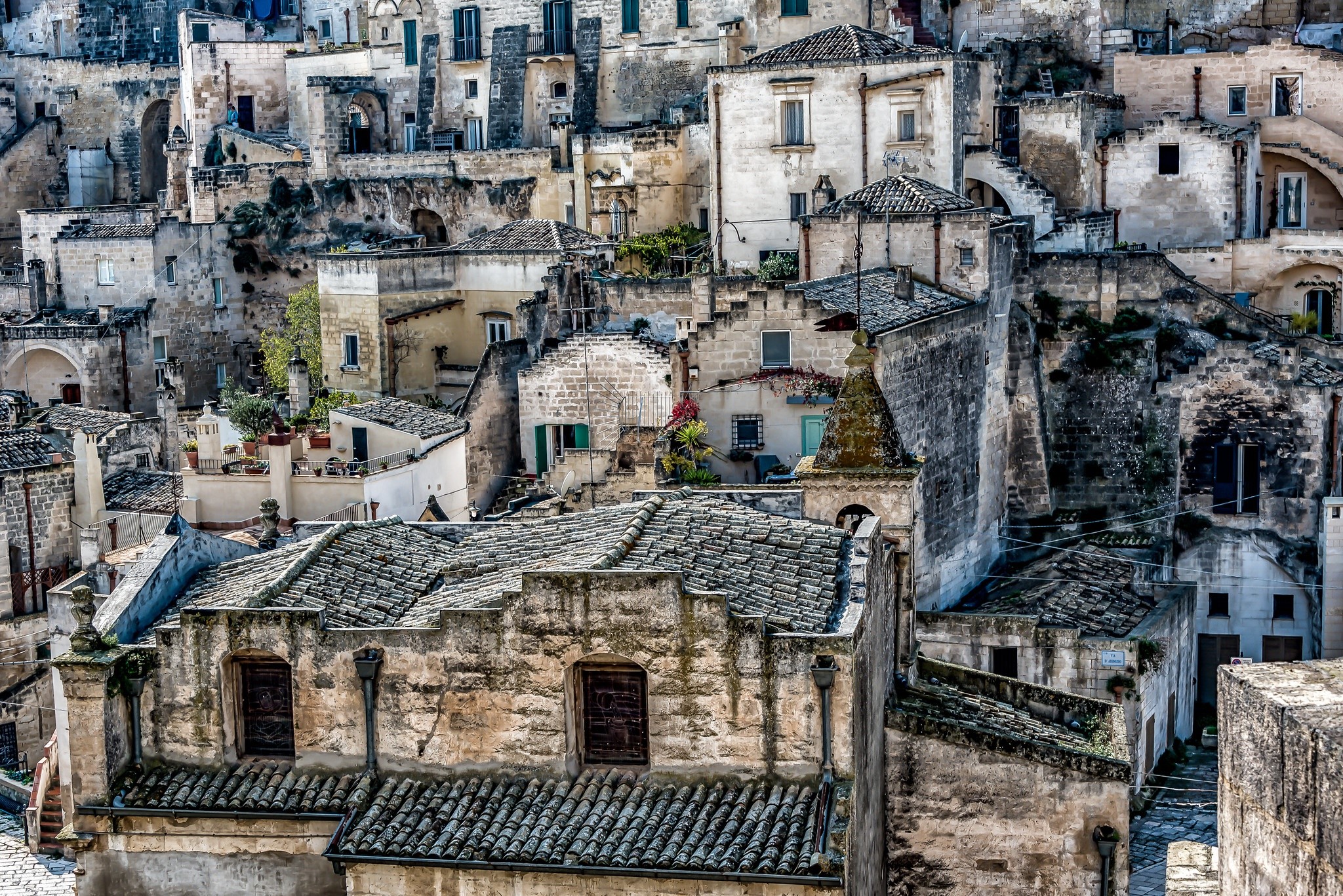 Ancient stone buildings in Irsina, Italy HD Wallpaper