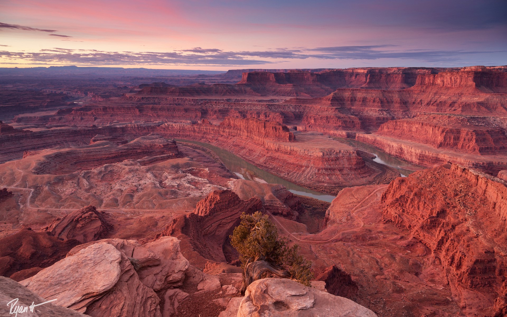 Dead Horse Point State Park at sunrise HD Wallpaper