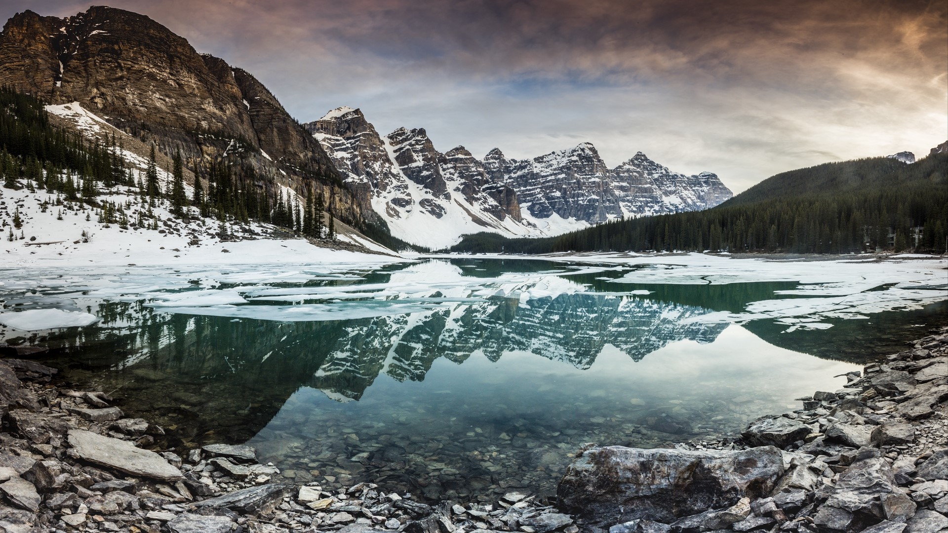 Moraine Lake in Banff National Park with Mountains and Ice HD Wallpaper