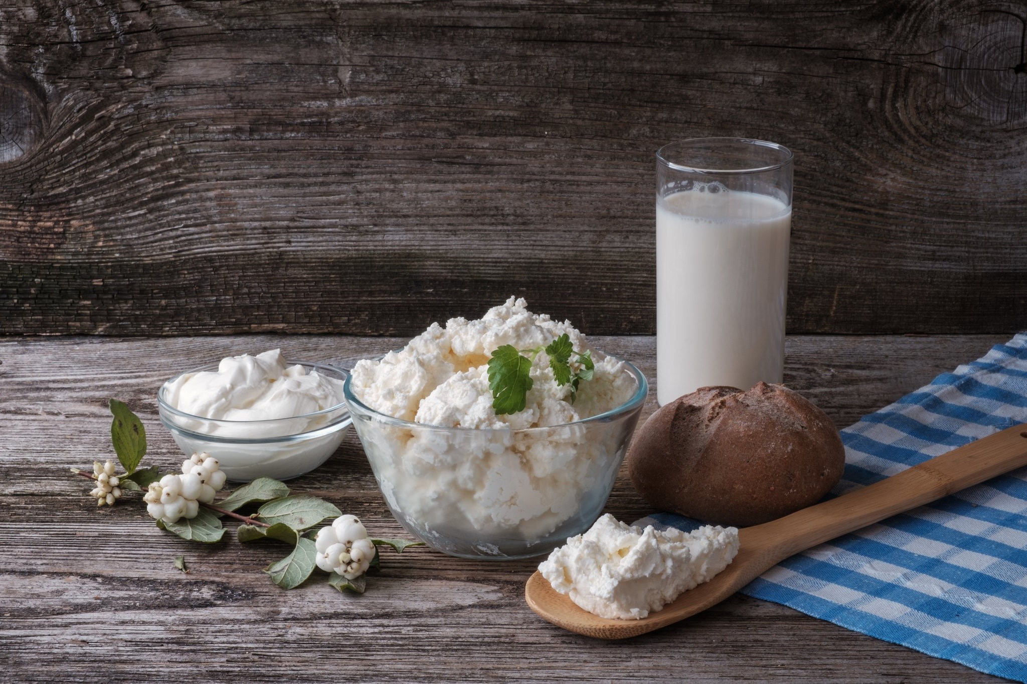 Dairy products and bread on a wooden surface HD Wallpaper