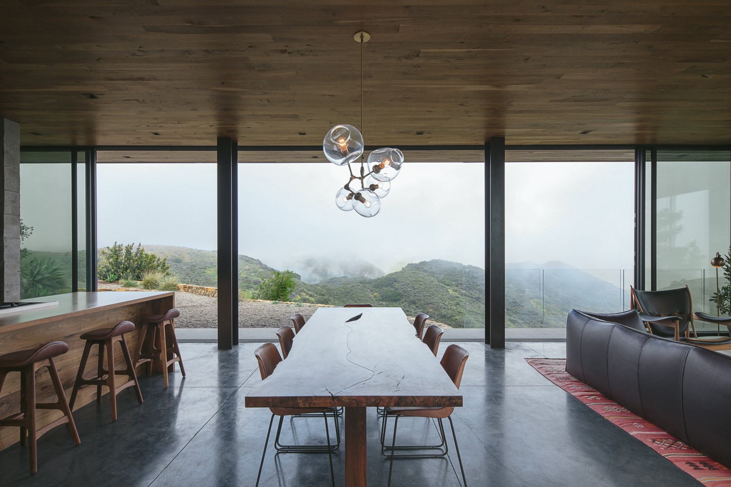 Modern dining room with mountain view HD Wallpaper