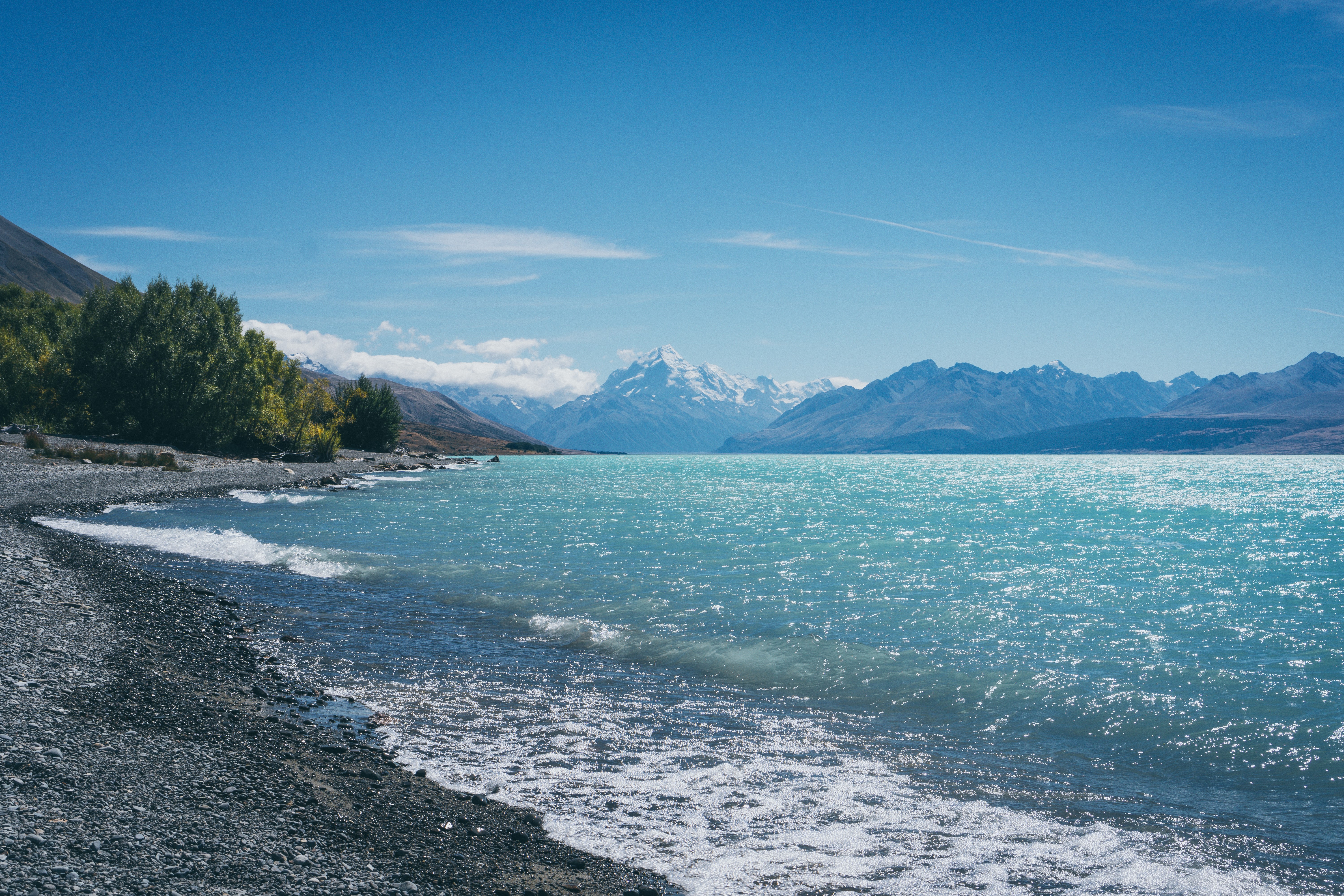 Lake Pukaki Landscape with Mountains HD Wallpaper