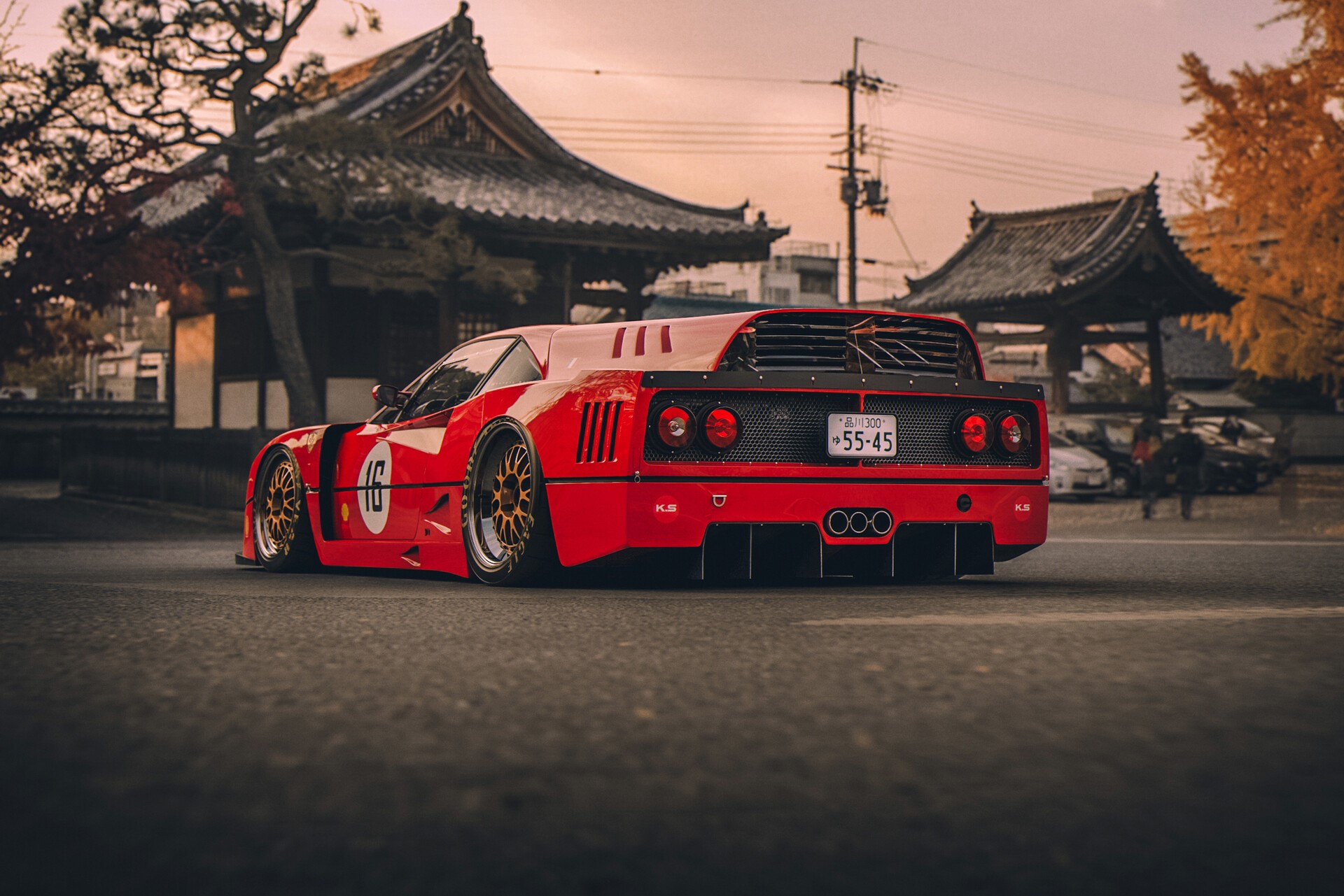 Red Ferrari F40 in Japan HD Wallpaper
