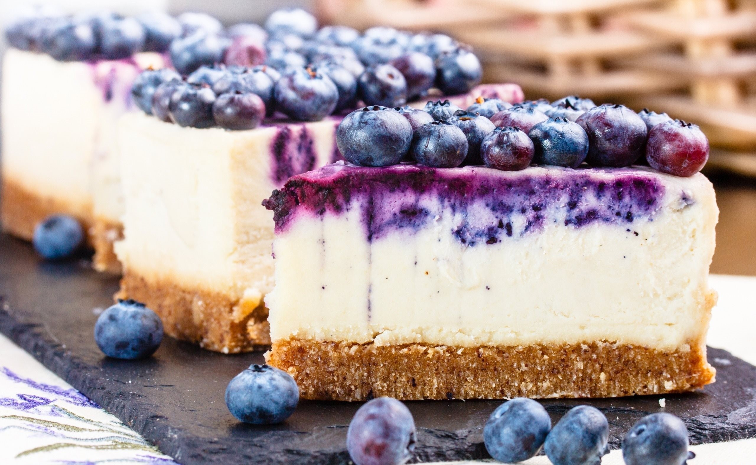 Blueberry Cheesecake Slices with Fresh Berries HD Wallpaper