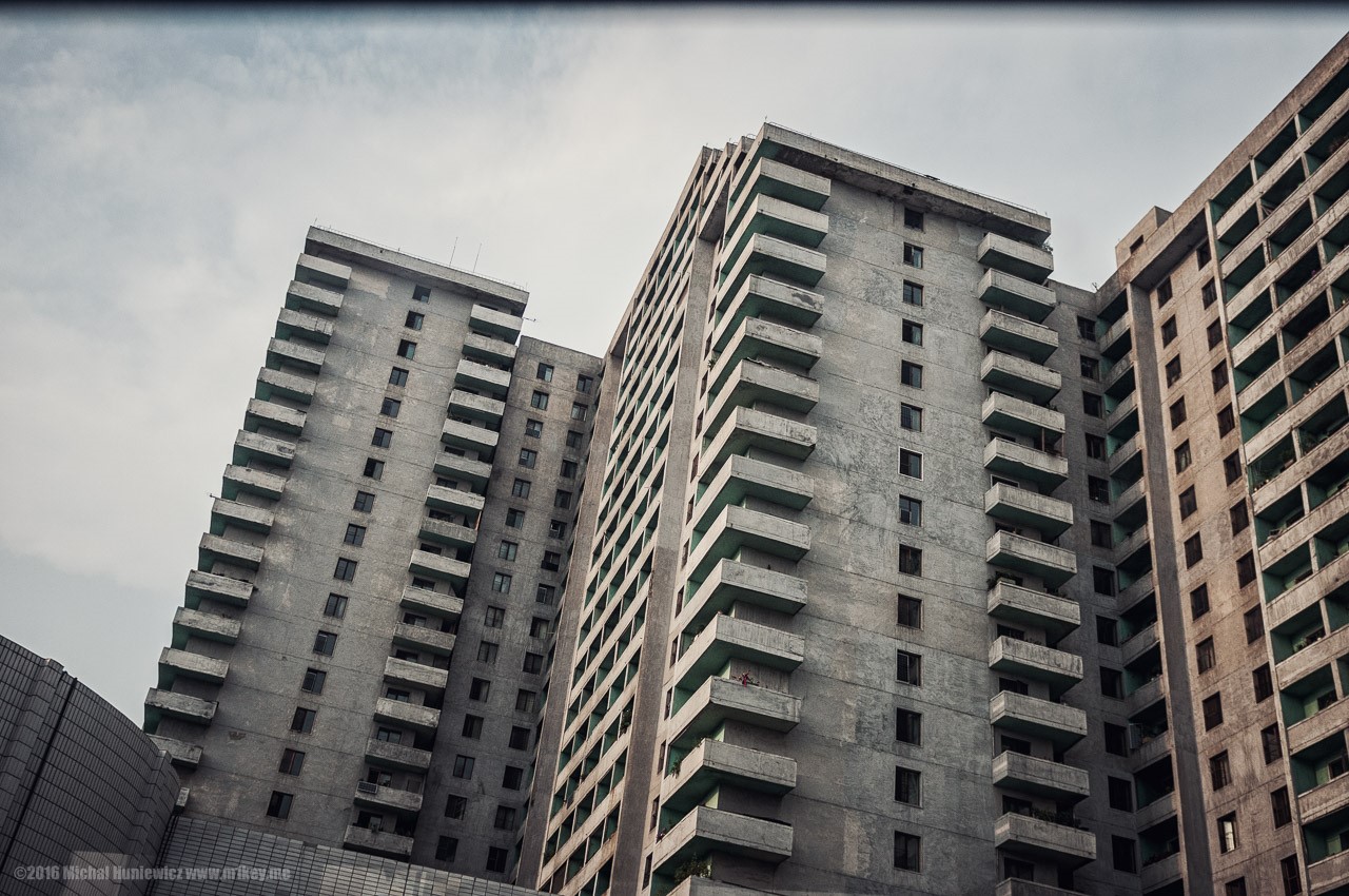Apartments in Pyongyang, North Korea HD Wallpaper