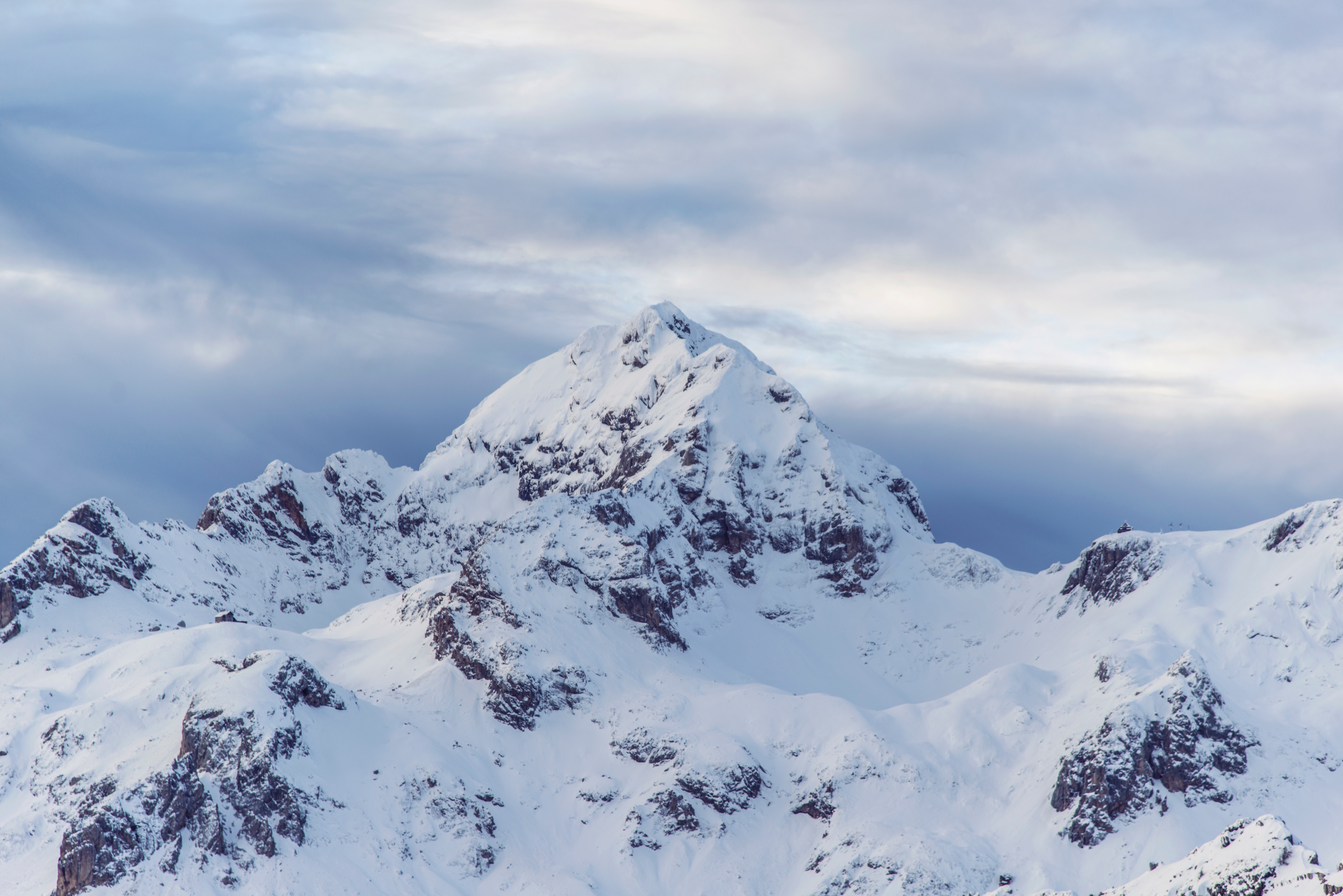 4K snow-covered mountains in winter HD Wallpaper