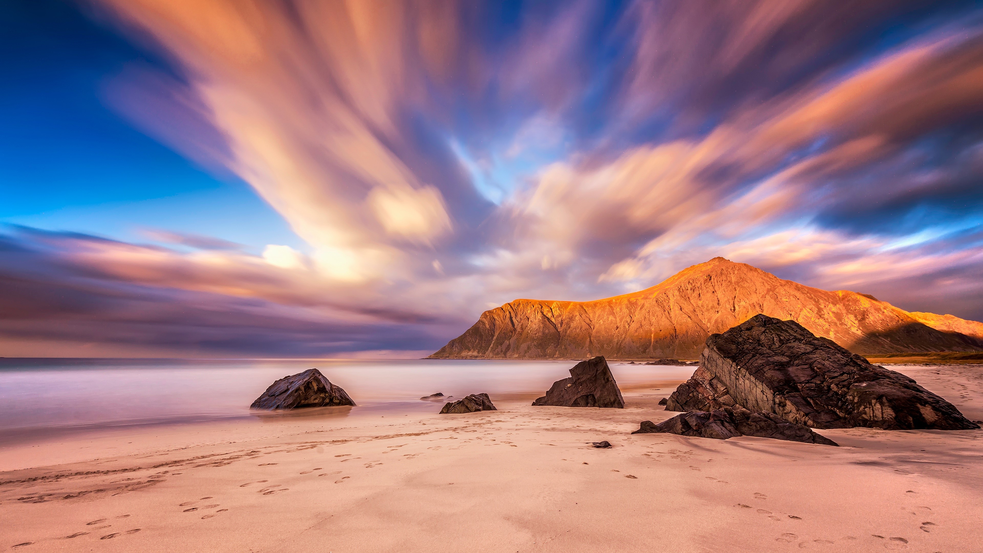 4K beach landscape with mountain and clouds HD Wallpaper