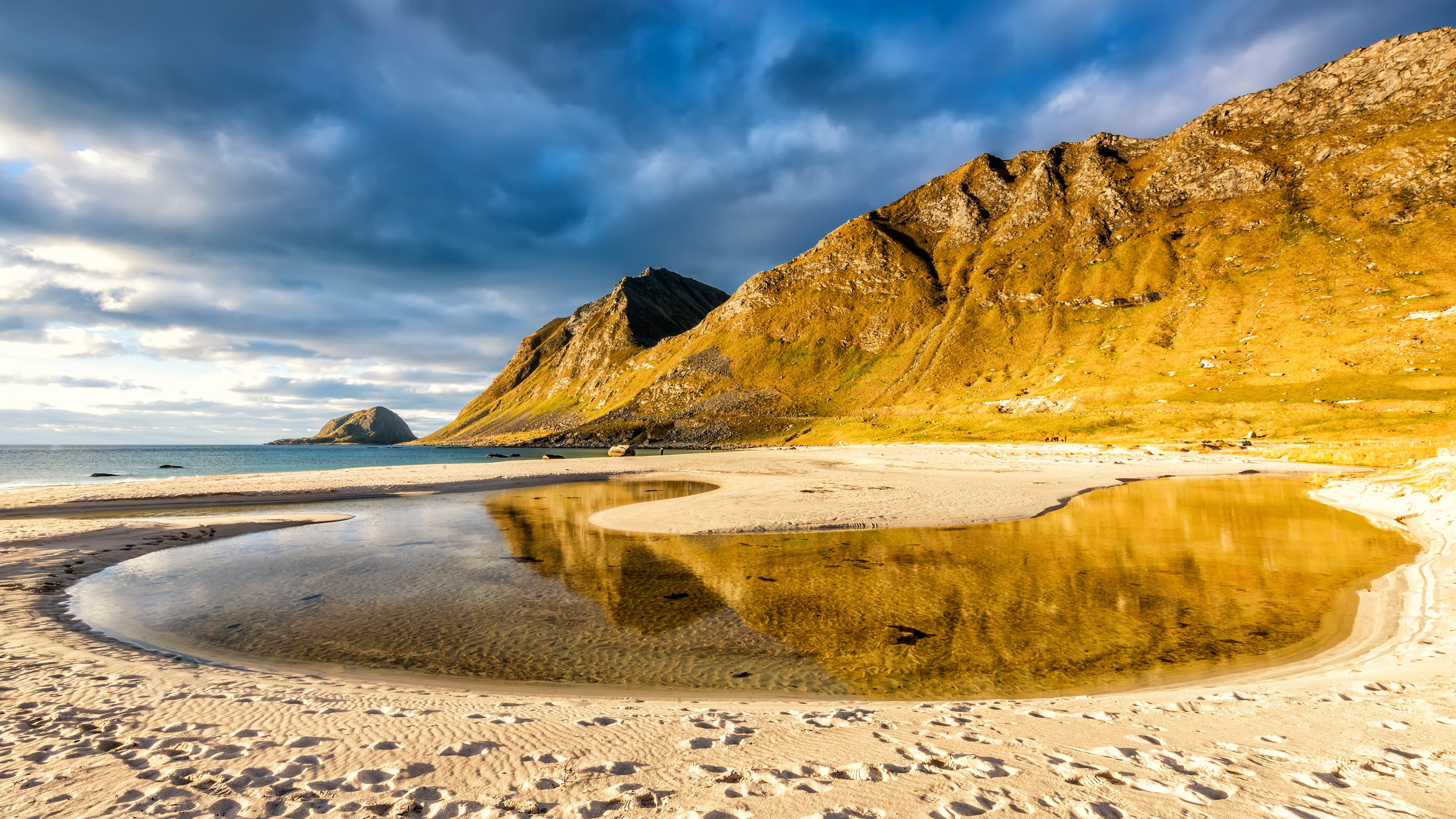 Beach with pond and mountains HD Wallpaper