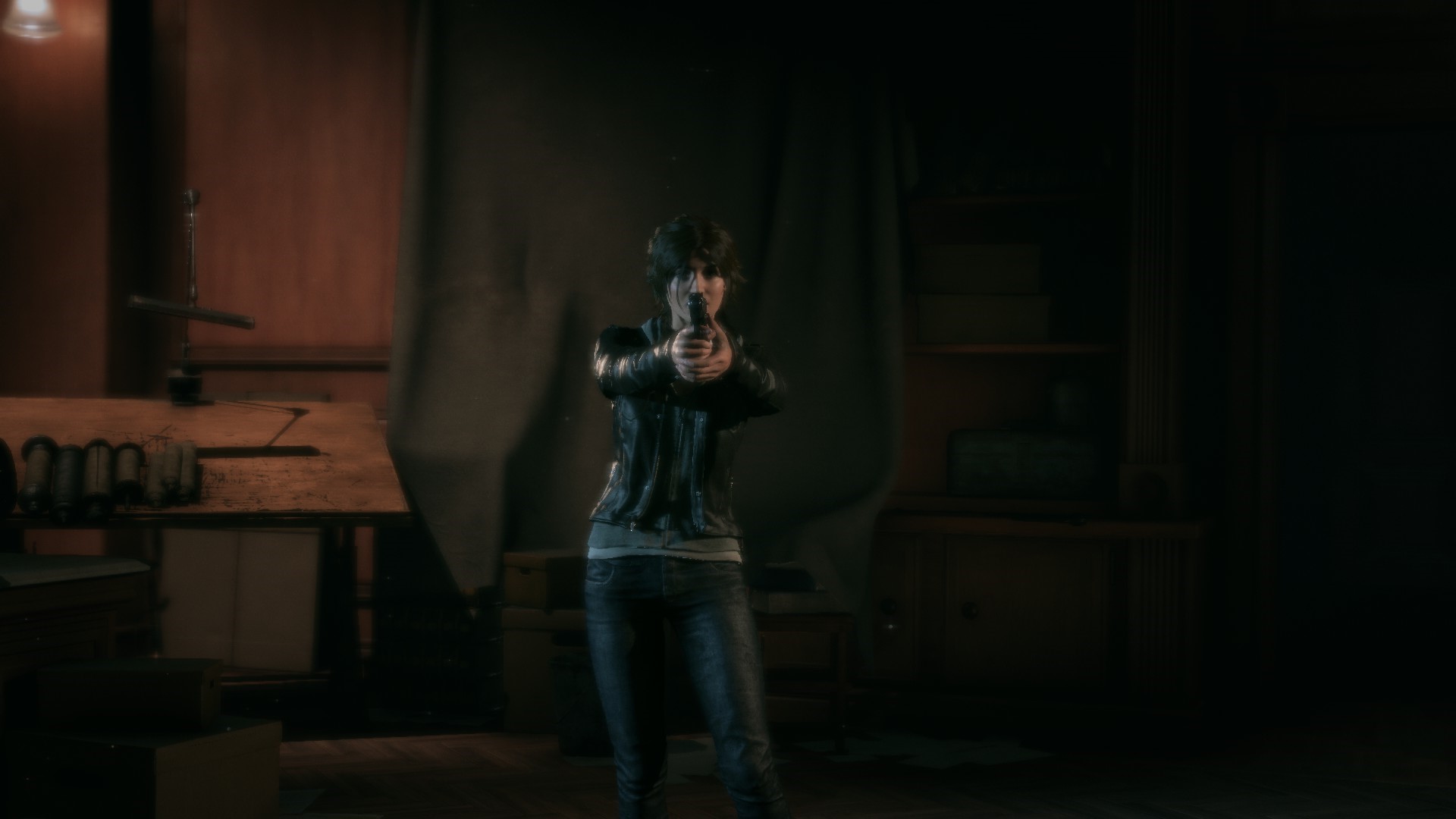 Lara Croft from Rise of the Tomb Raider aiming a gun HD Wallpaper