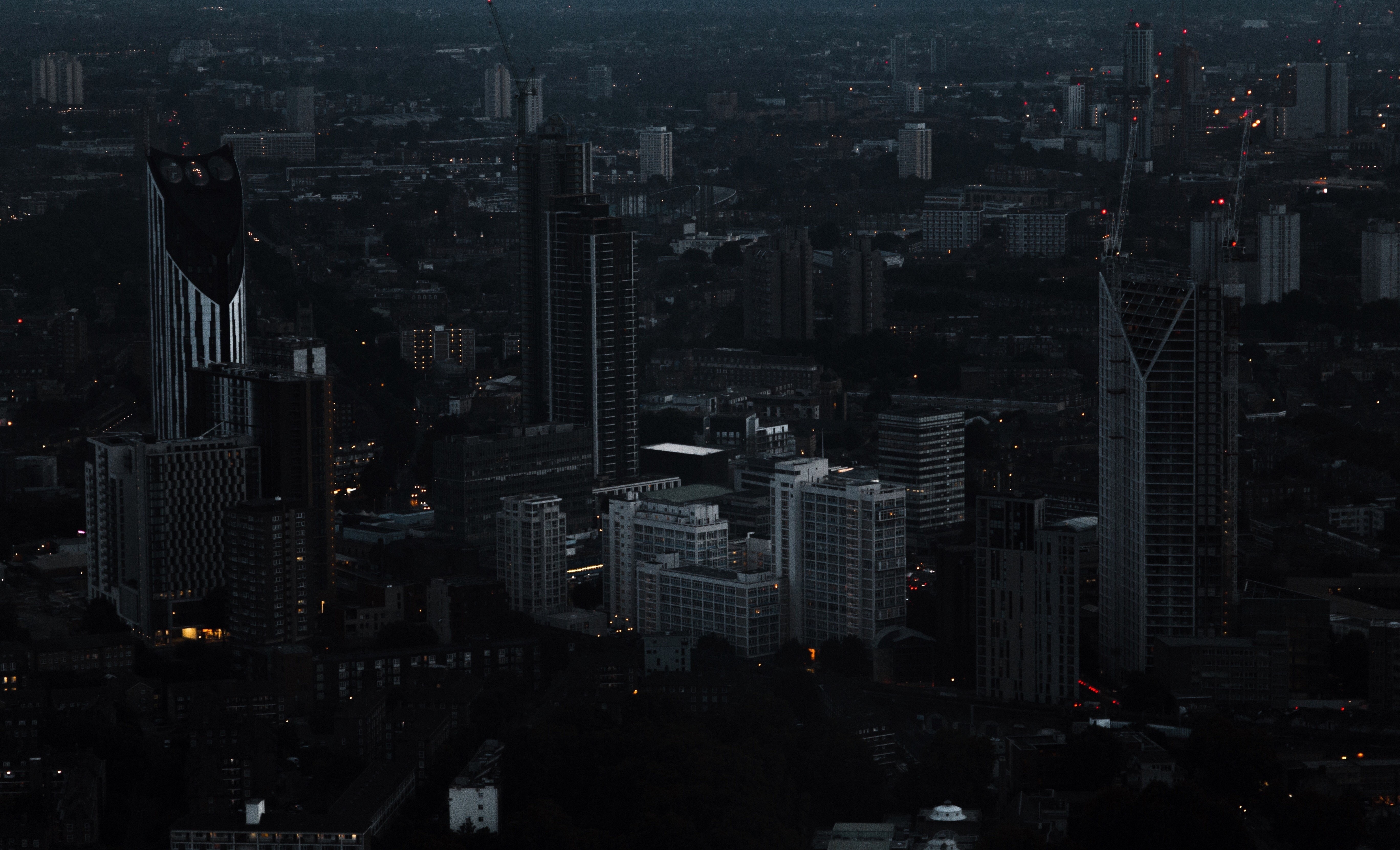 London Cityscape with Skyscrapers at Dusk HD Wallpaper