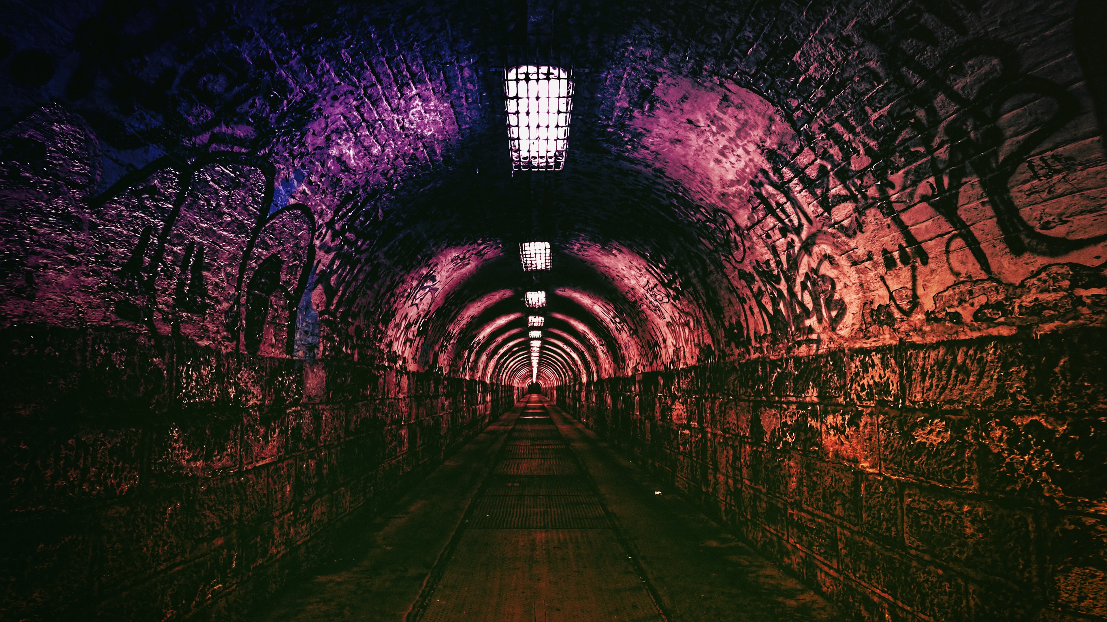 Graffiti tunnel with lights HD Wallpaper