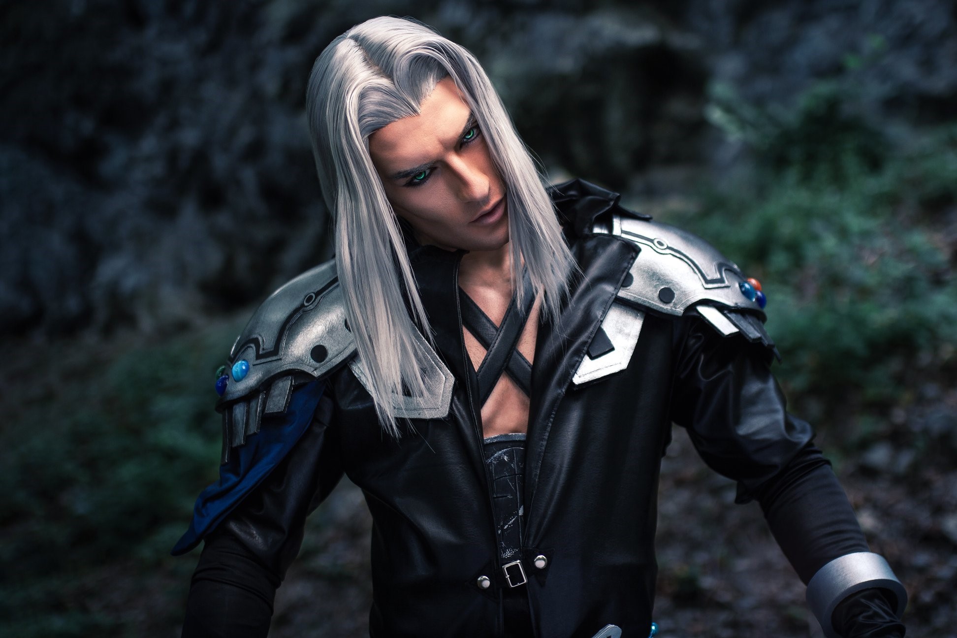 Sephiroth from Final Fantasy cosplay HD Wallpaper