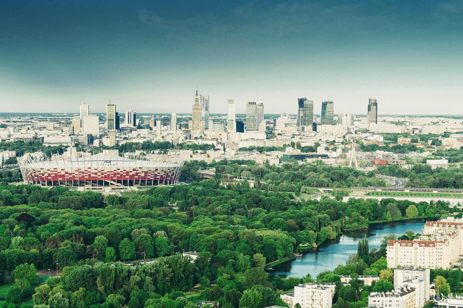 National Stadium and Warsaw Skyline, Poland HD Wallpaper