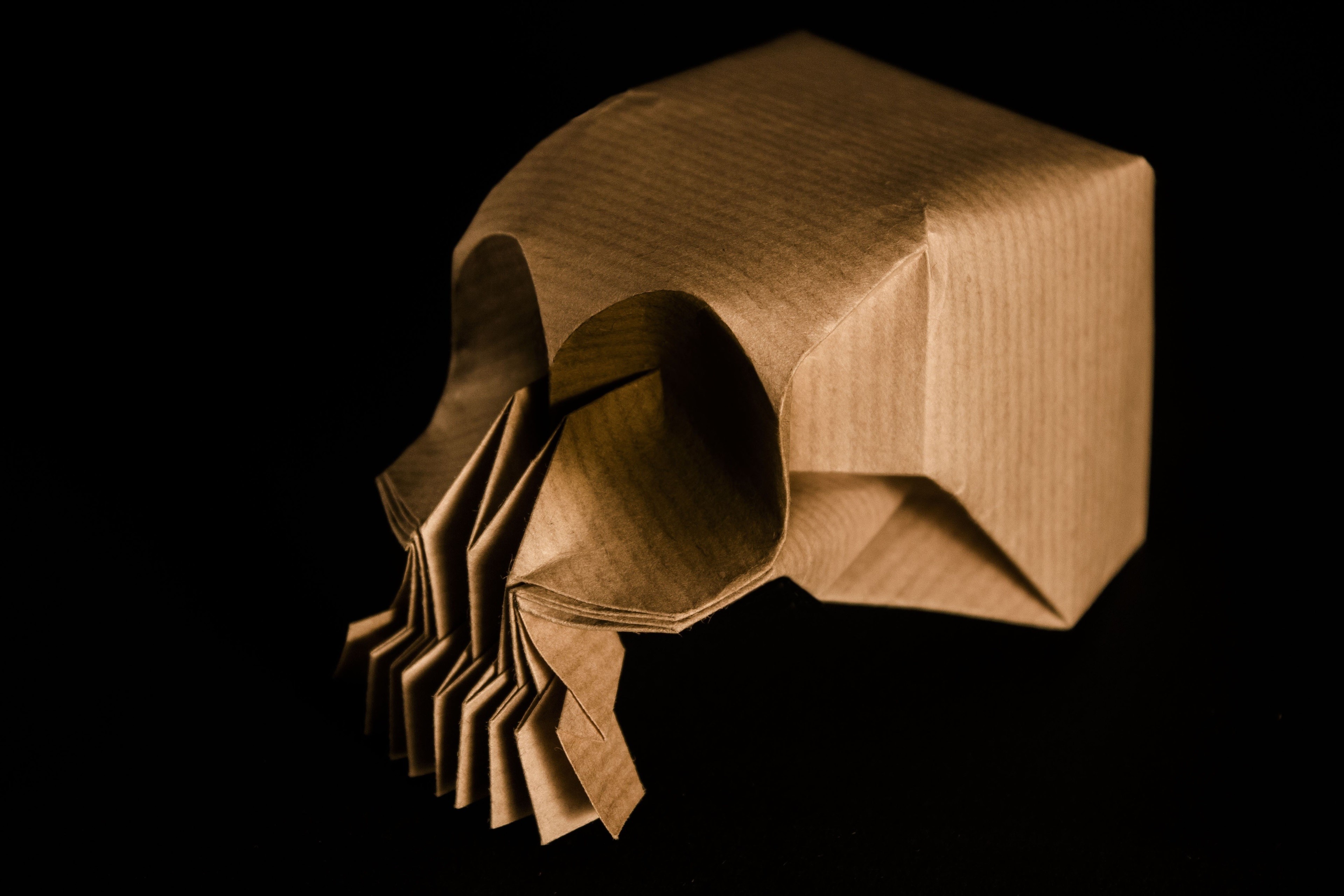 Origami skull artwork on black background HD Wallpaper